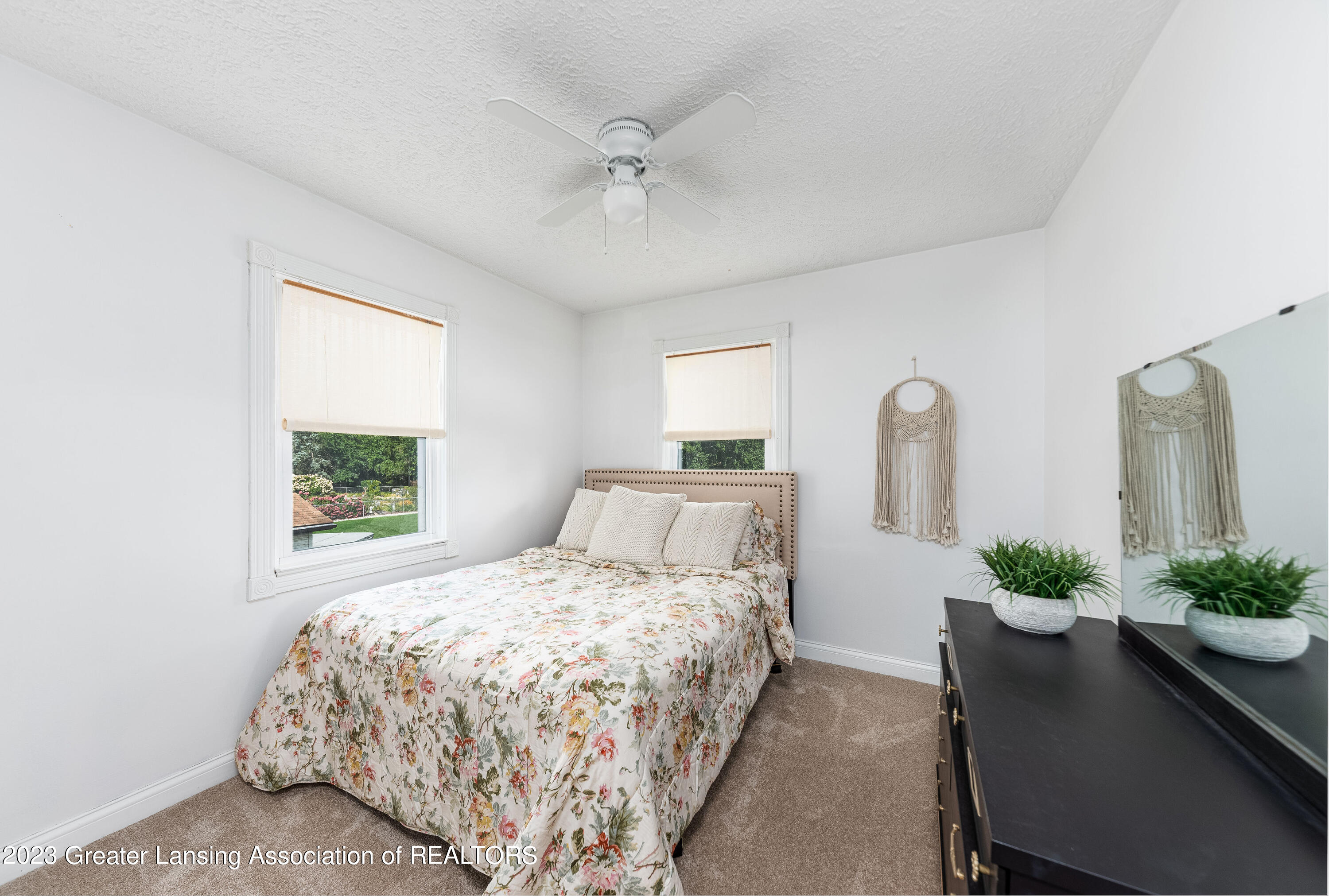 1225 Schavey Road