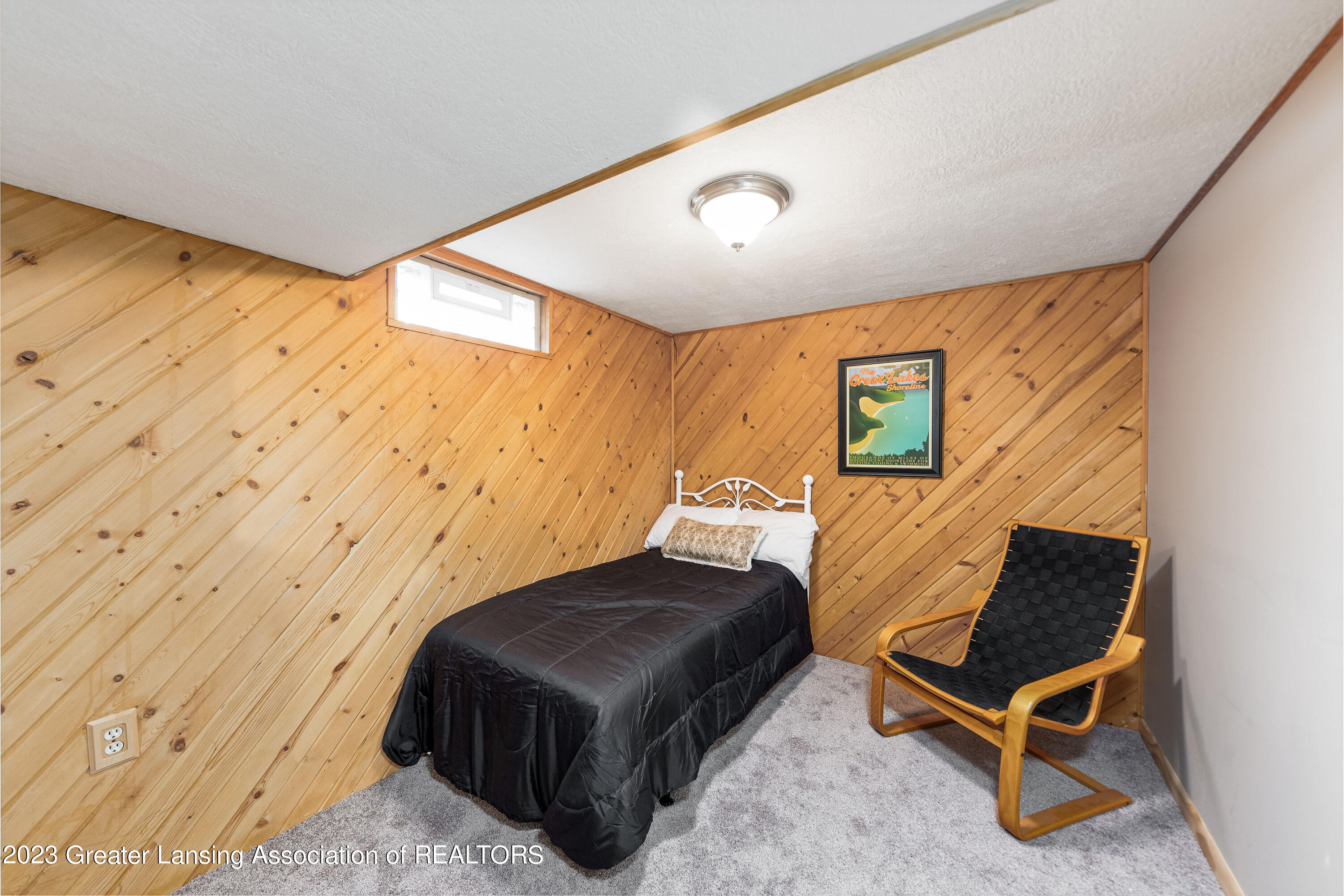 1225 Schavey Road
