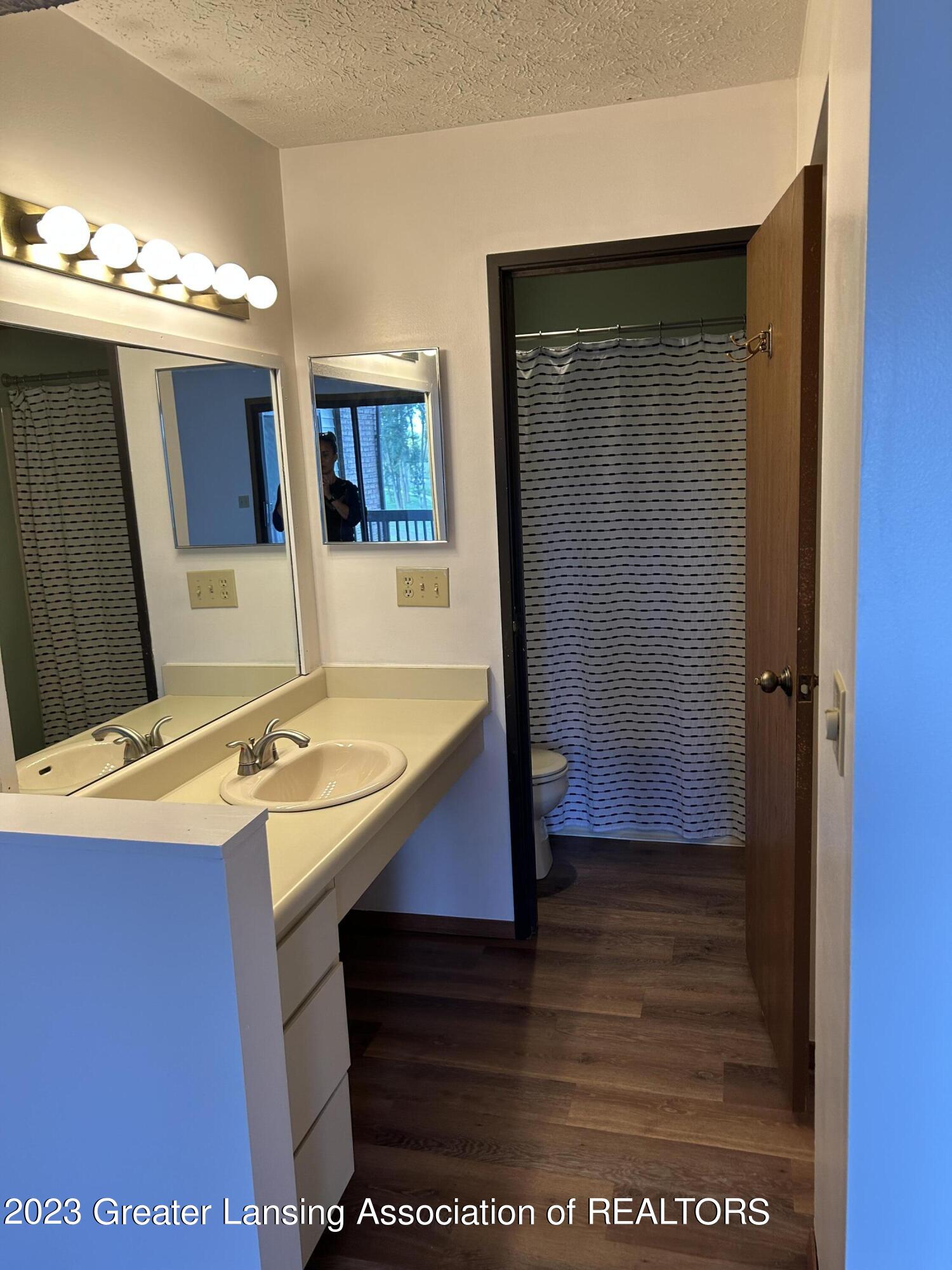 1460 E Pond Drive, 31