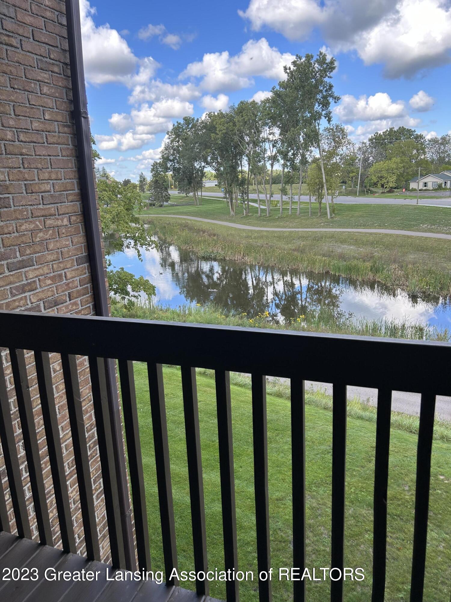 1460 E Pond Drive, 31