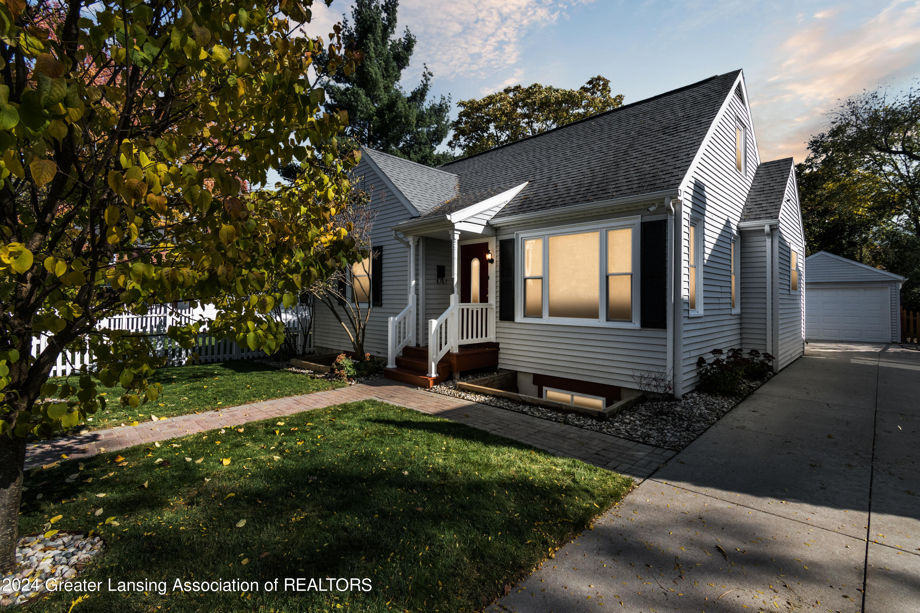 938 Evergreen Avenue