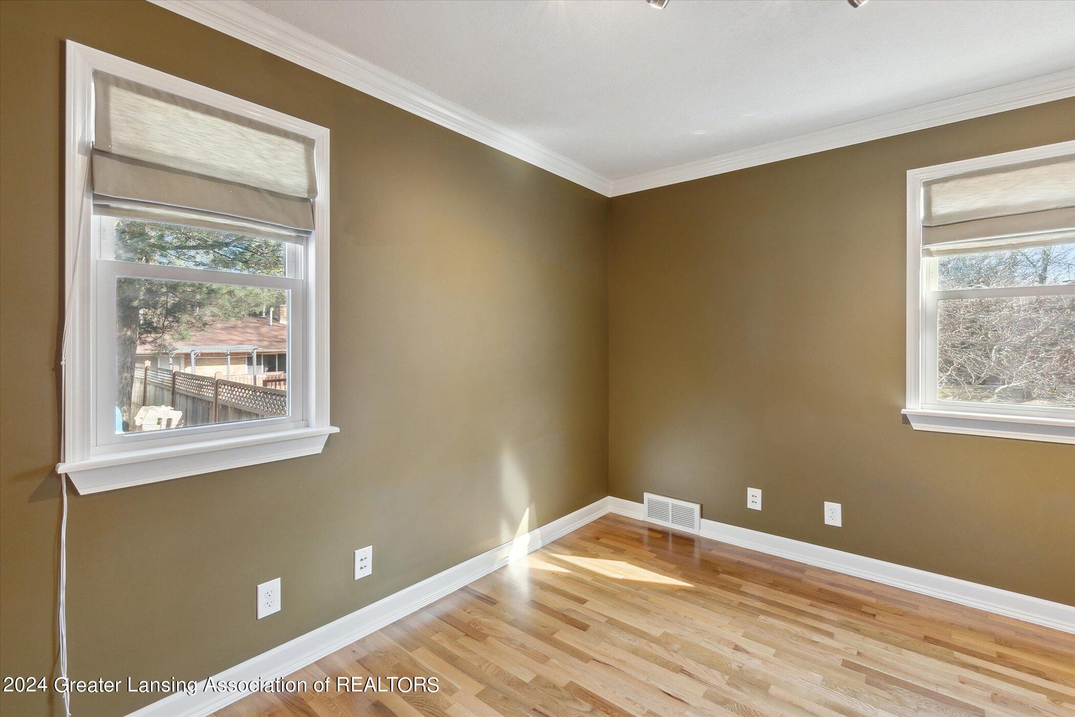 938 Evergreen Avenue