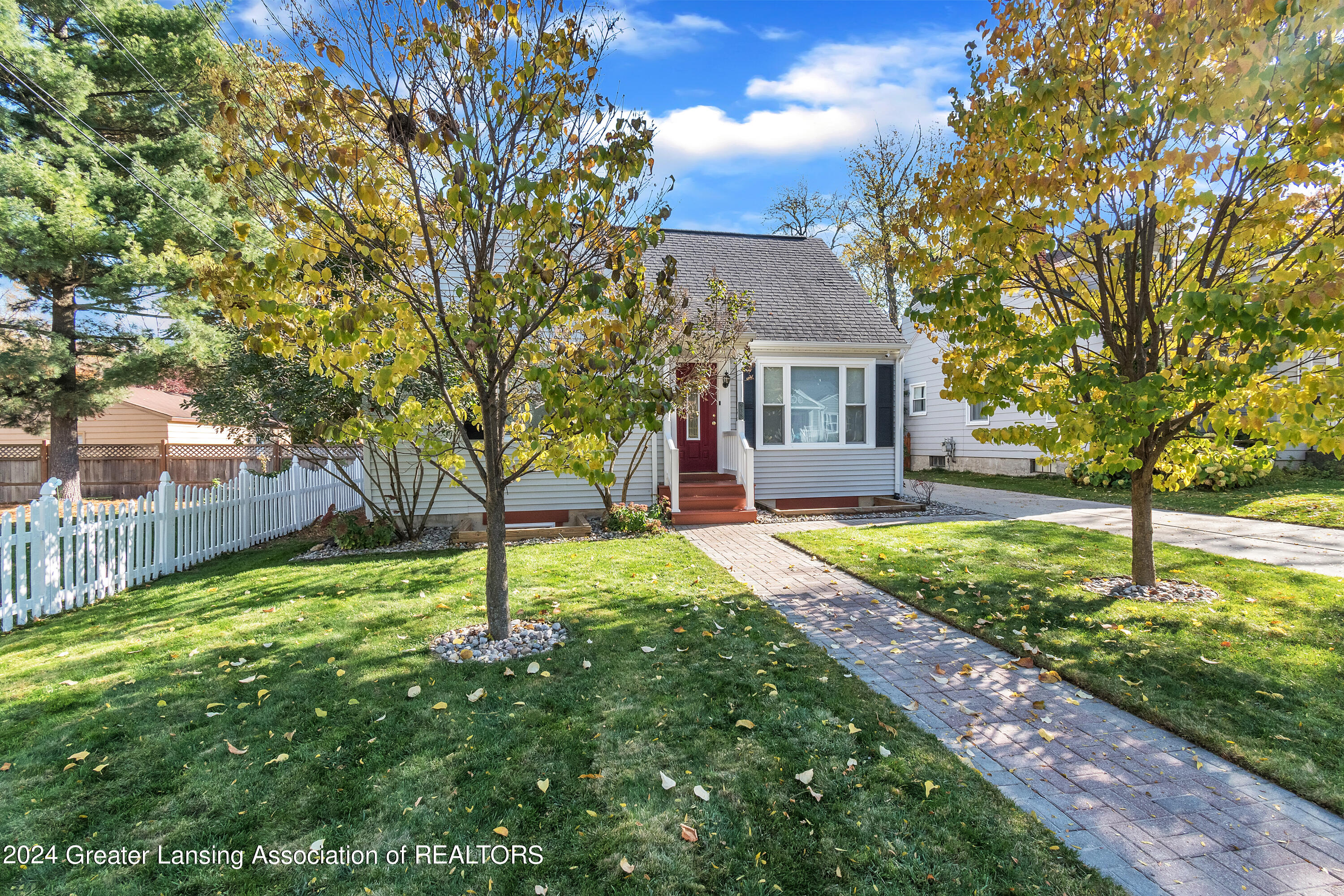 938 Evergreen Avenue