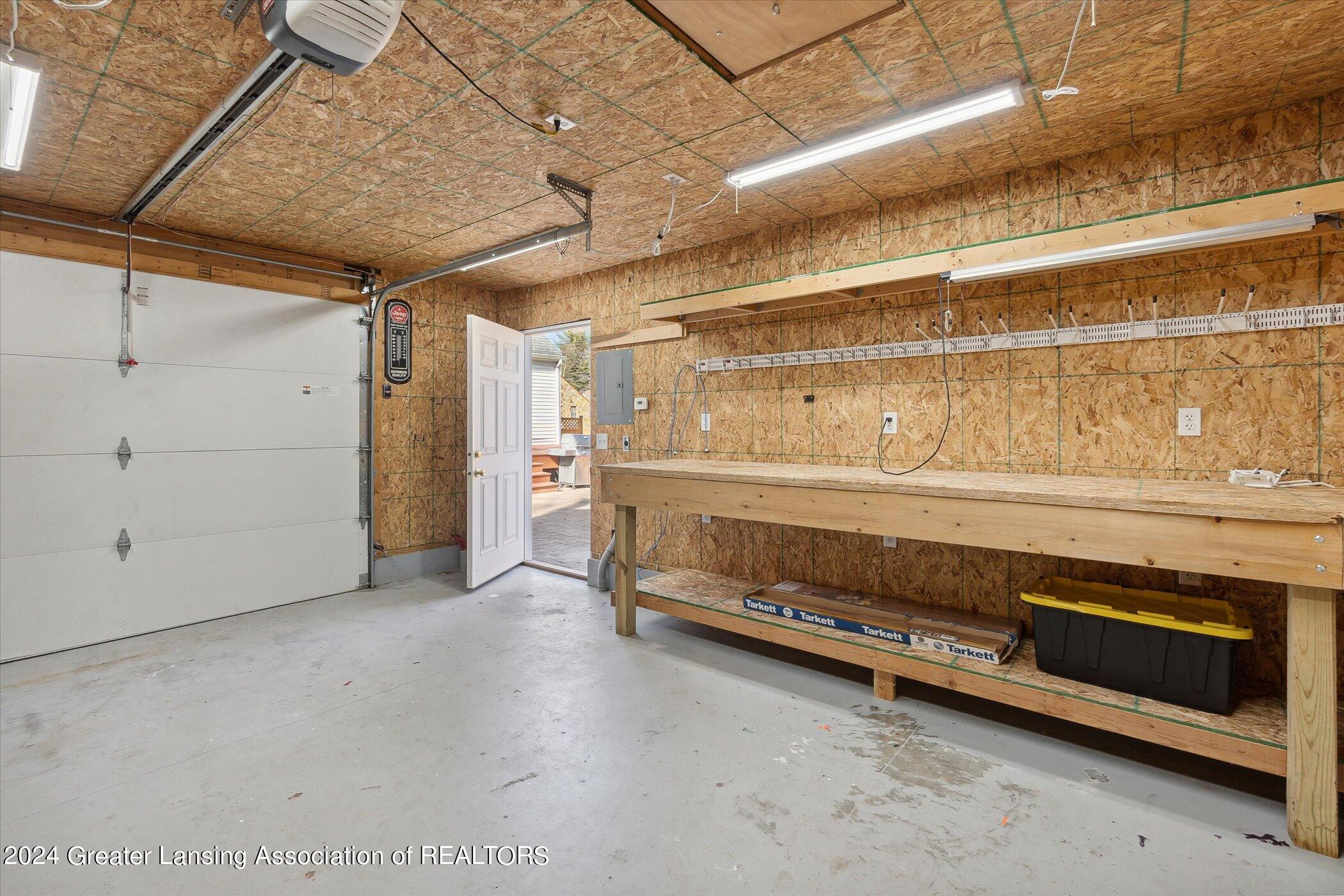 938 Evergreen Avenue