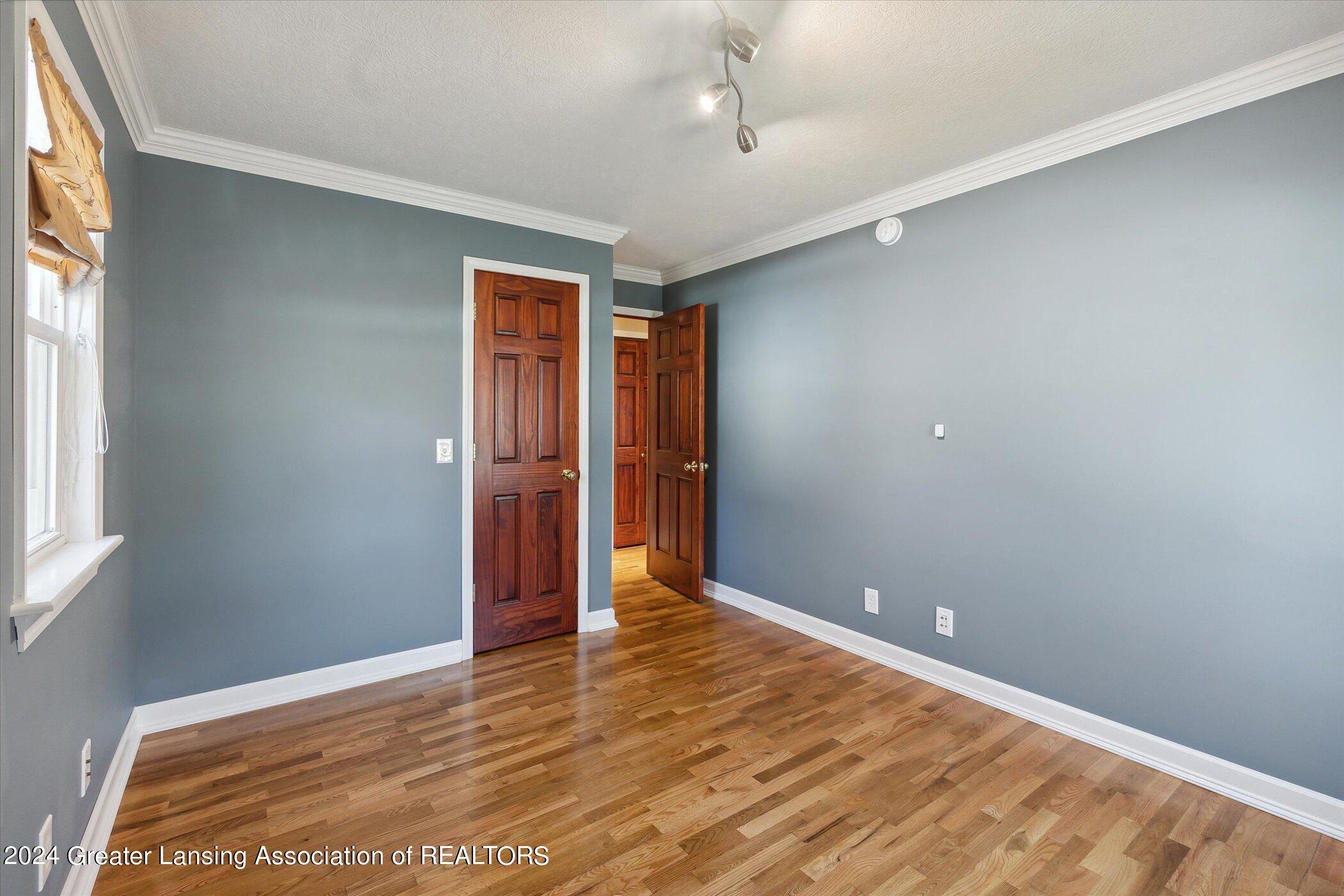 938 Evergreen Avenue