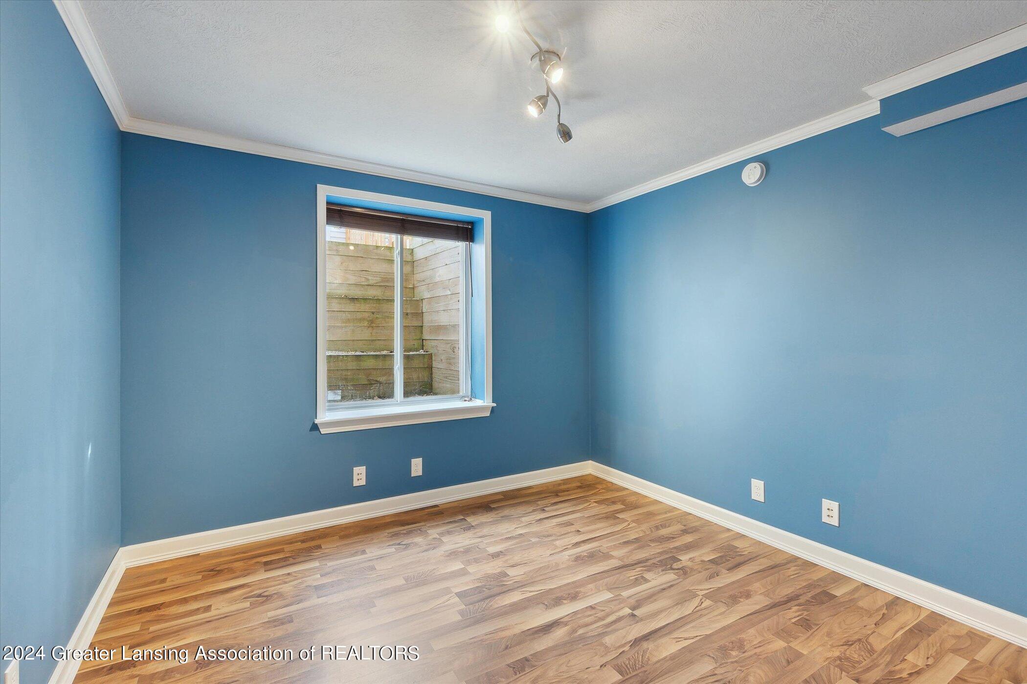 938 Evergreen Avenue