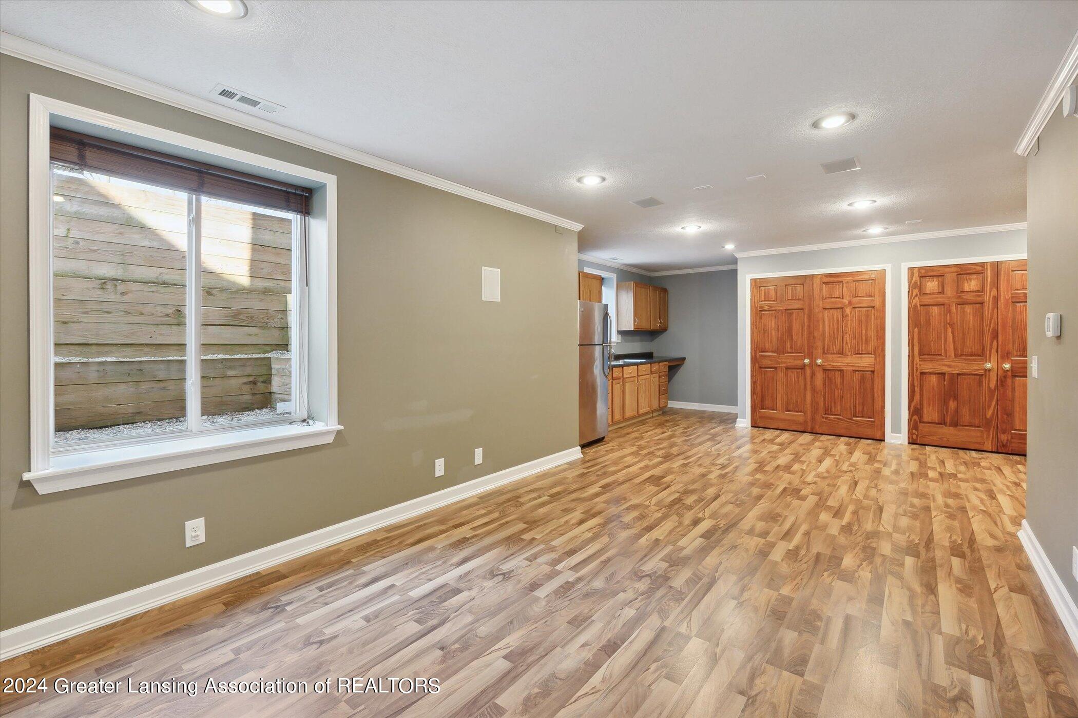 938 Evergreen Avenue