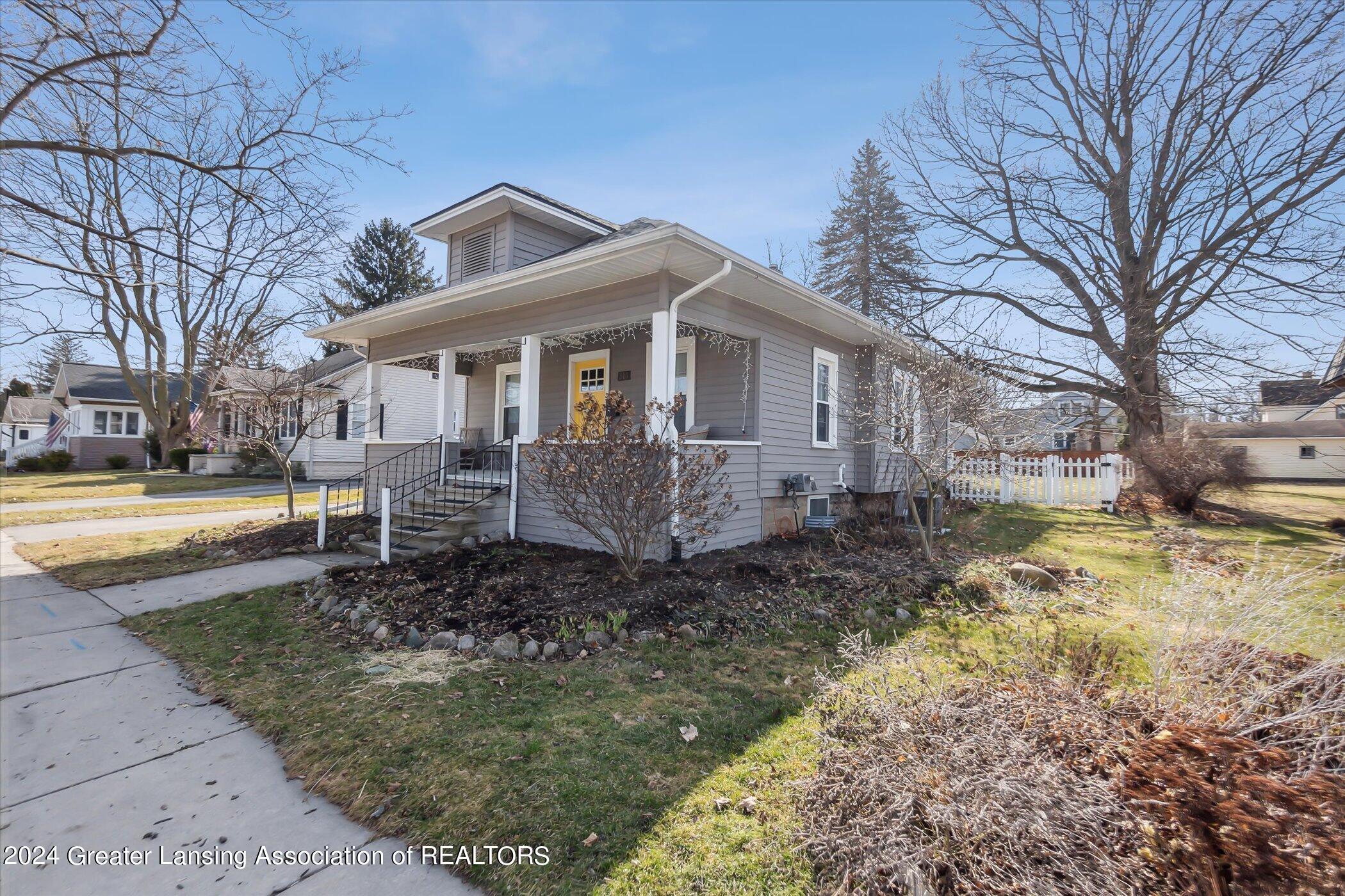 510 E Grand River Avenue