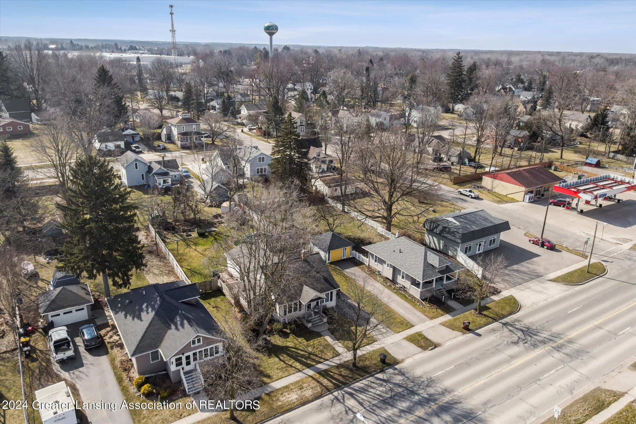 510 E Grand River Avenue