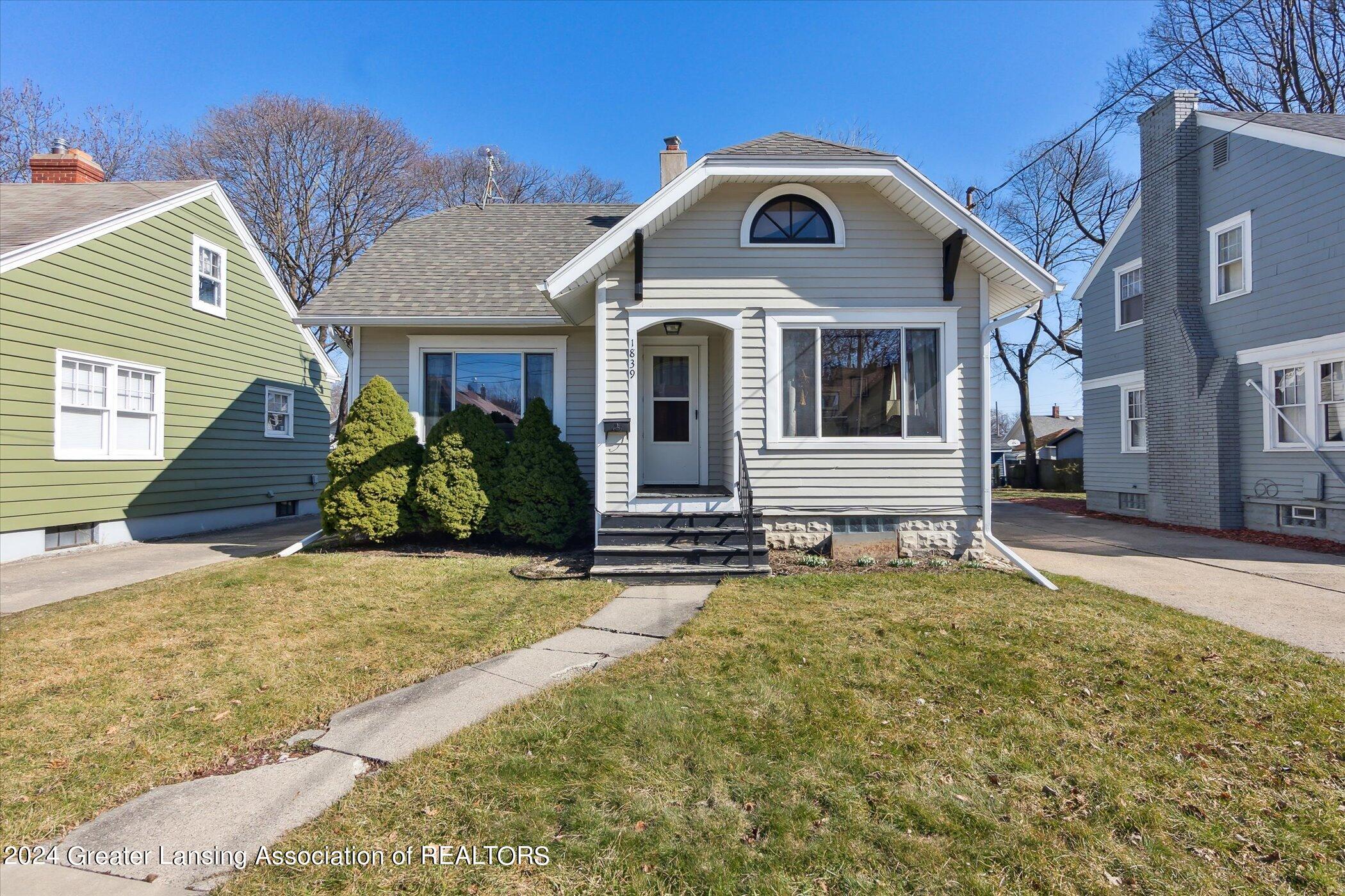 1839 Stirling Avenue