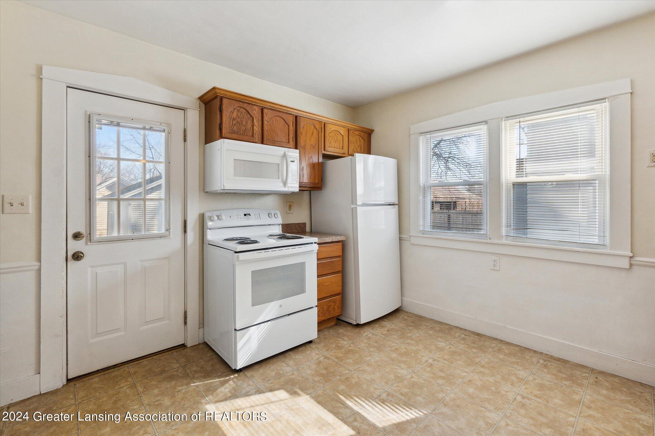 1839 Stirling Avenue