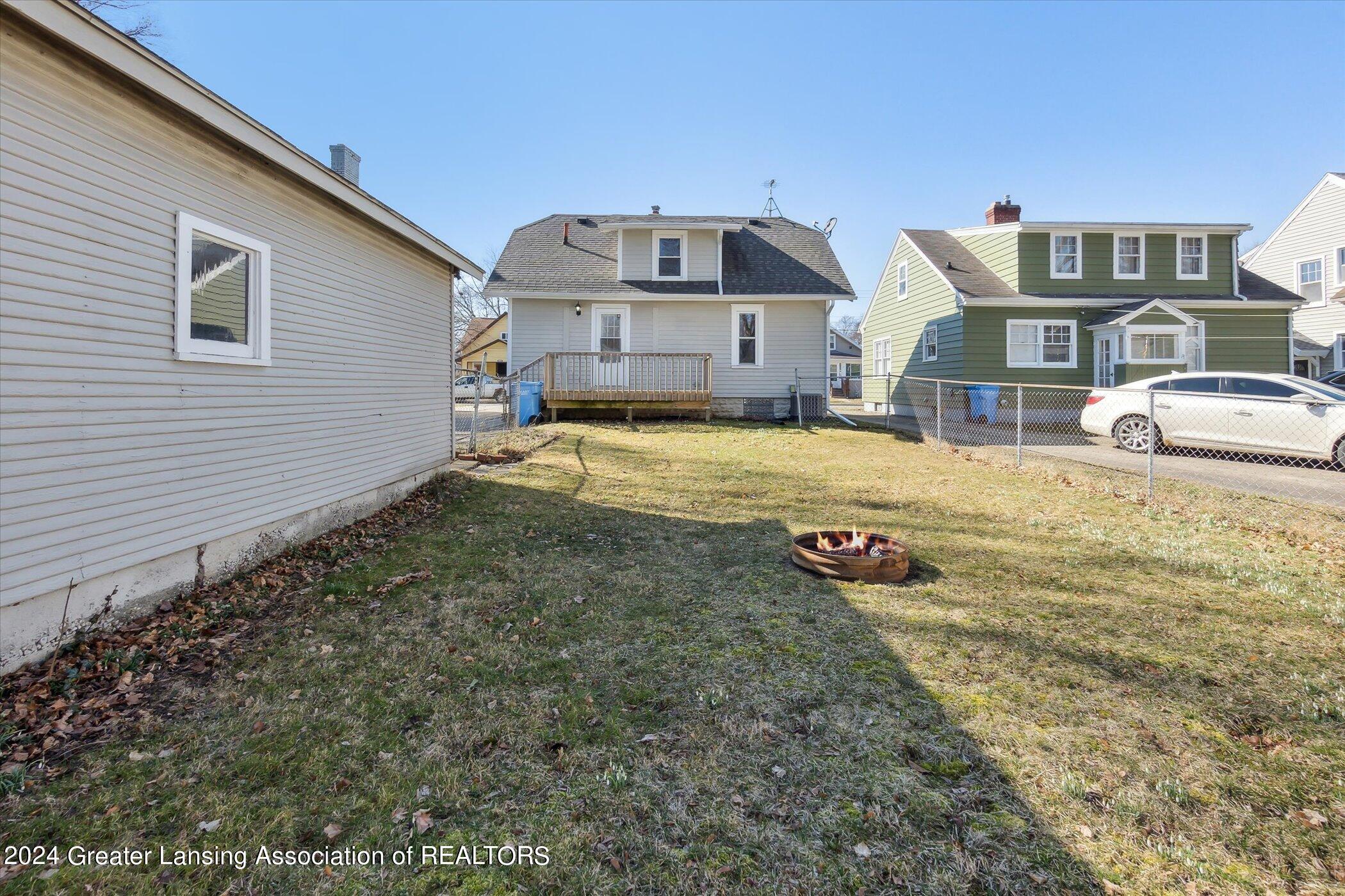 1839 Stirling Avenue