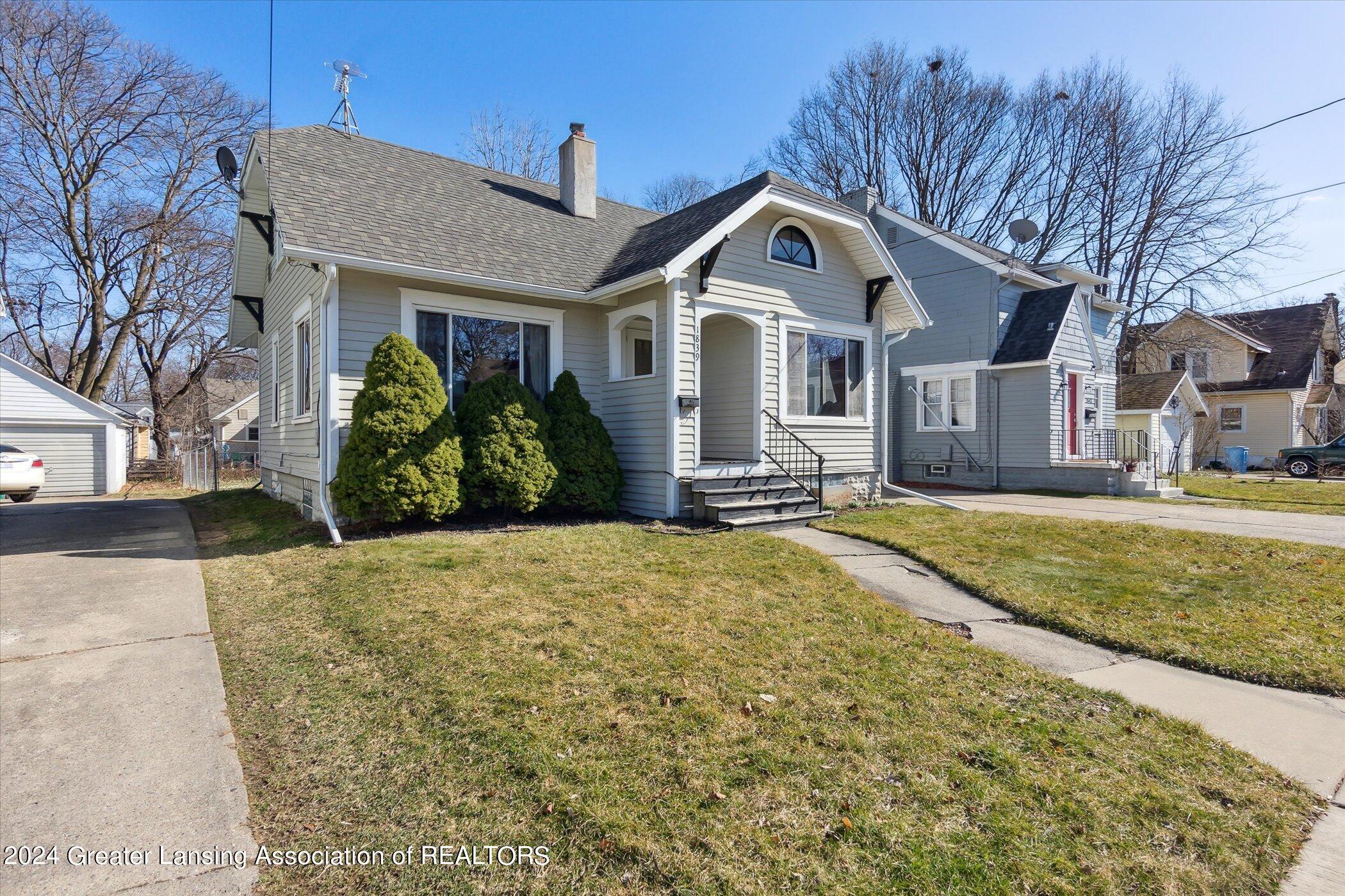 1839 Stirling Avenue