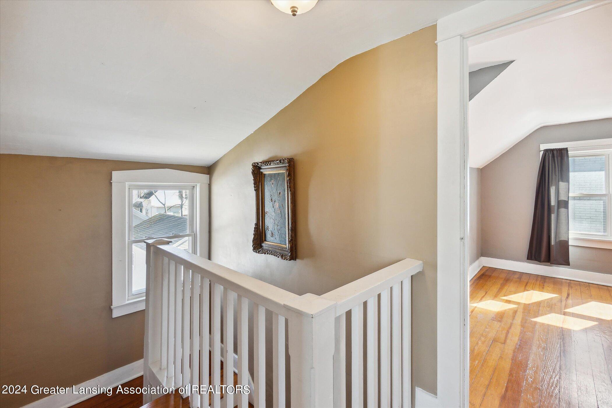 1839 Stirling Avenue