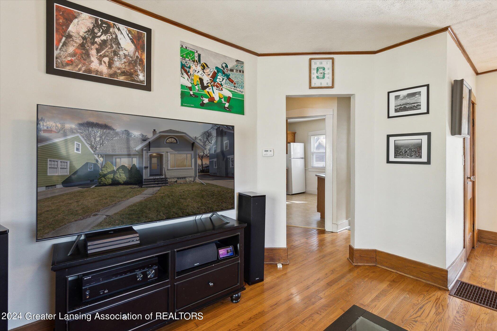 1839 Stirling Avenue