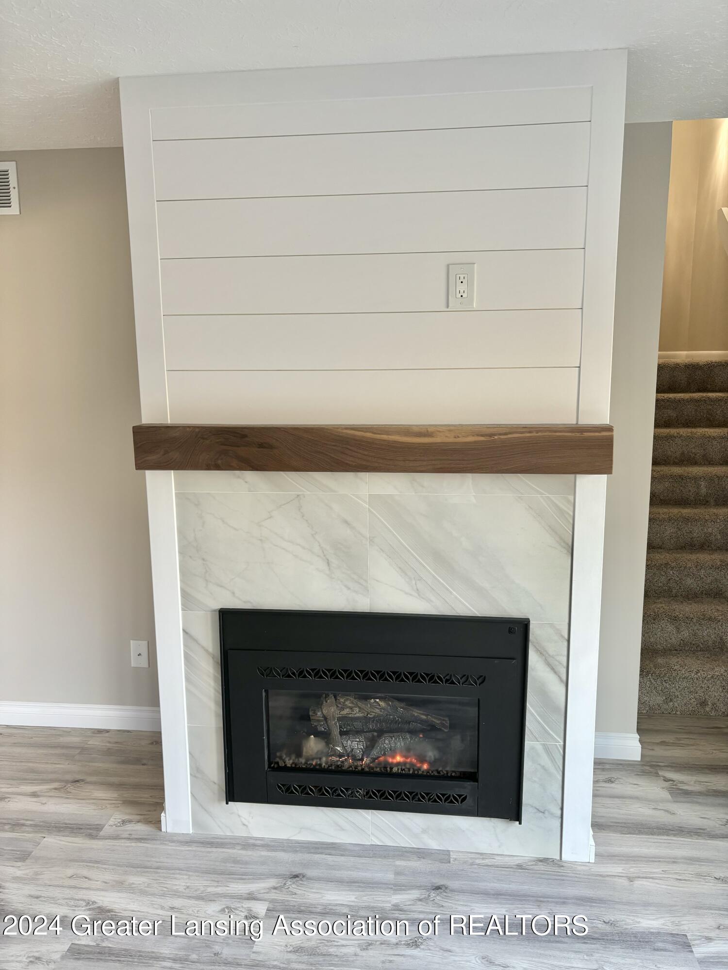 5429 Wild Oak Drive, 21