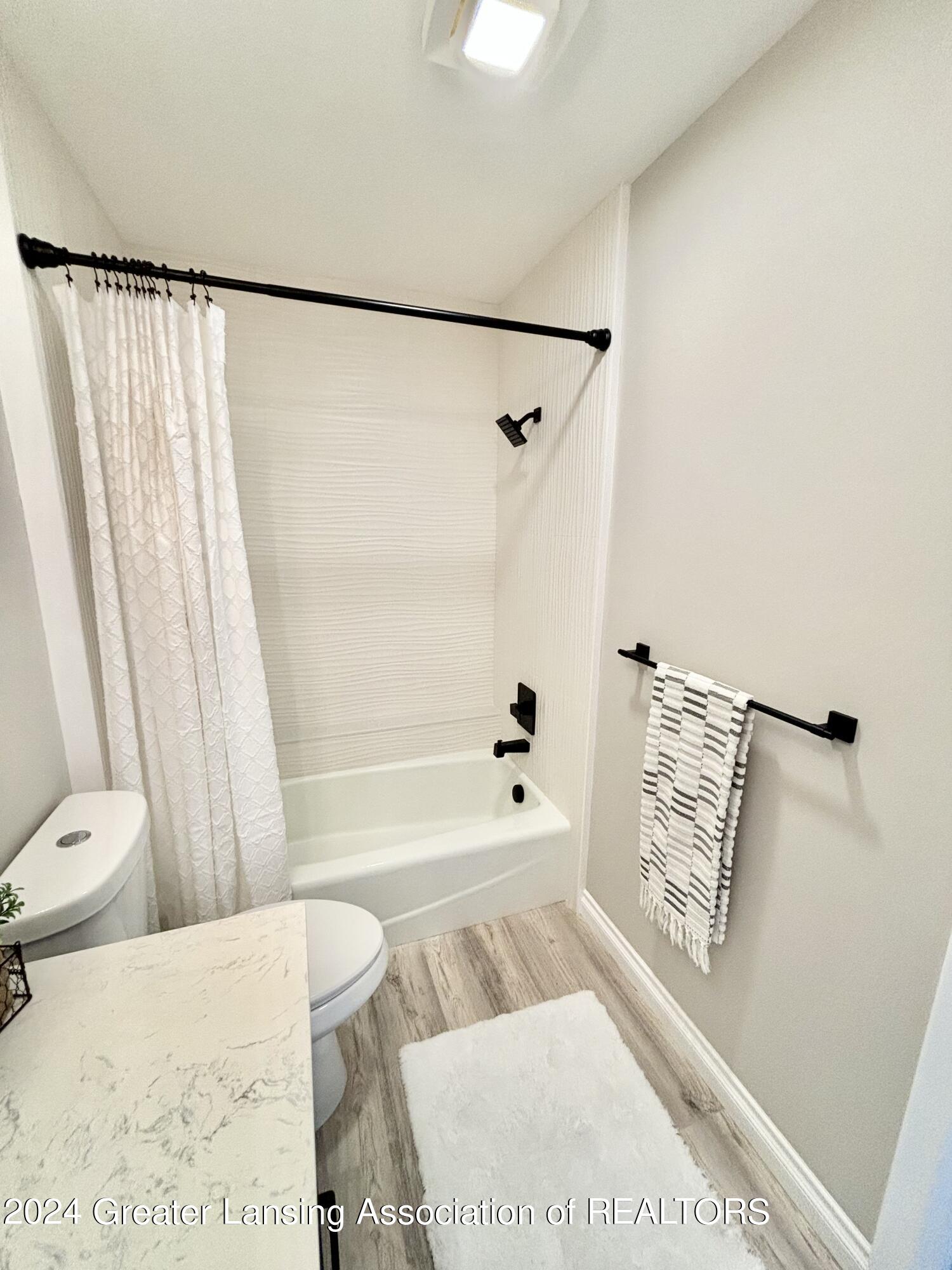 5429 Wild Oak Drive, 21