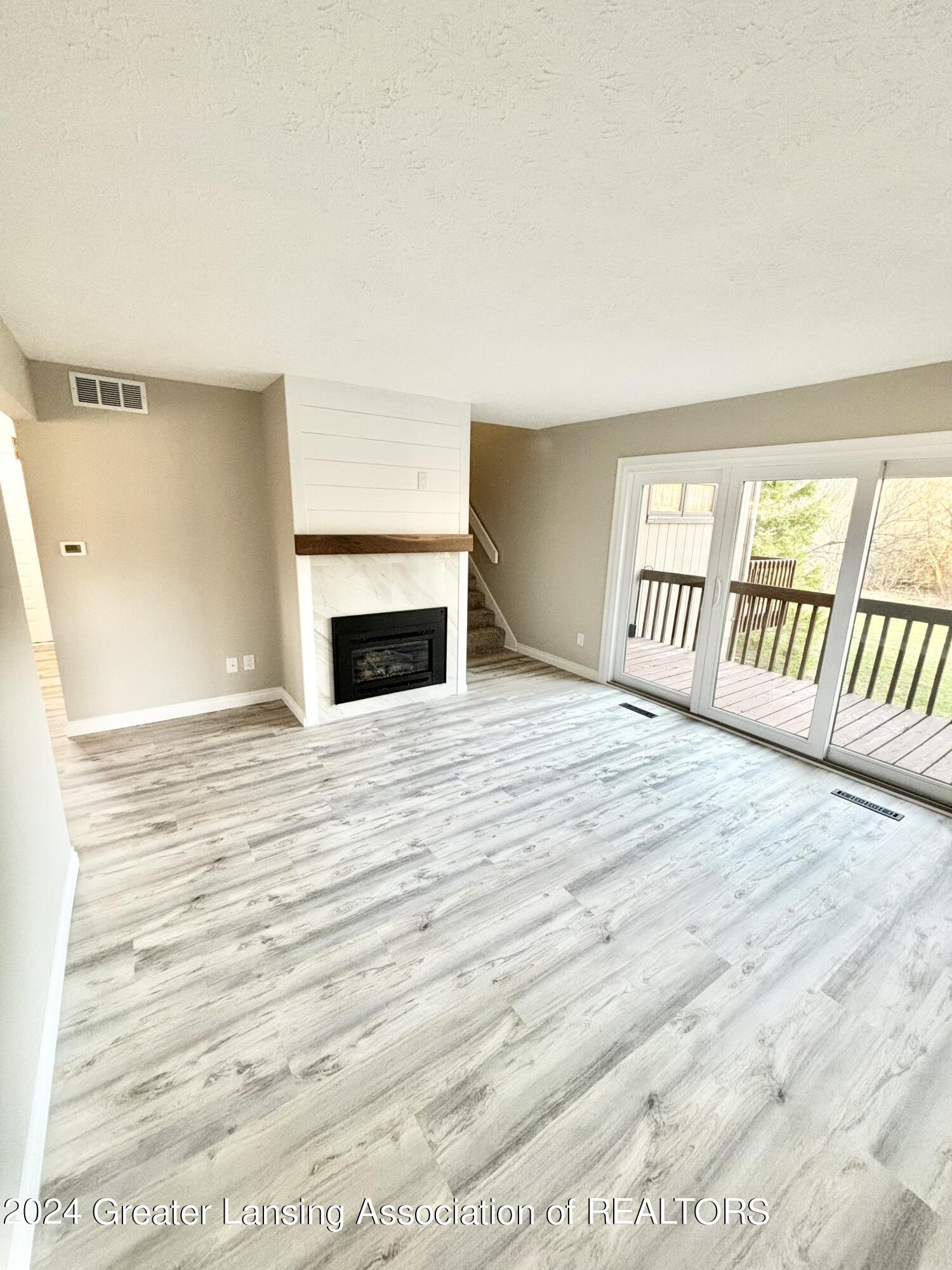 5429 Wild Oak Drive, 21