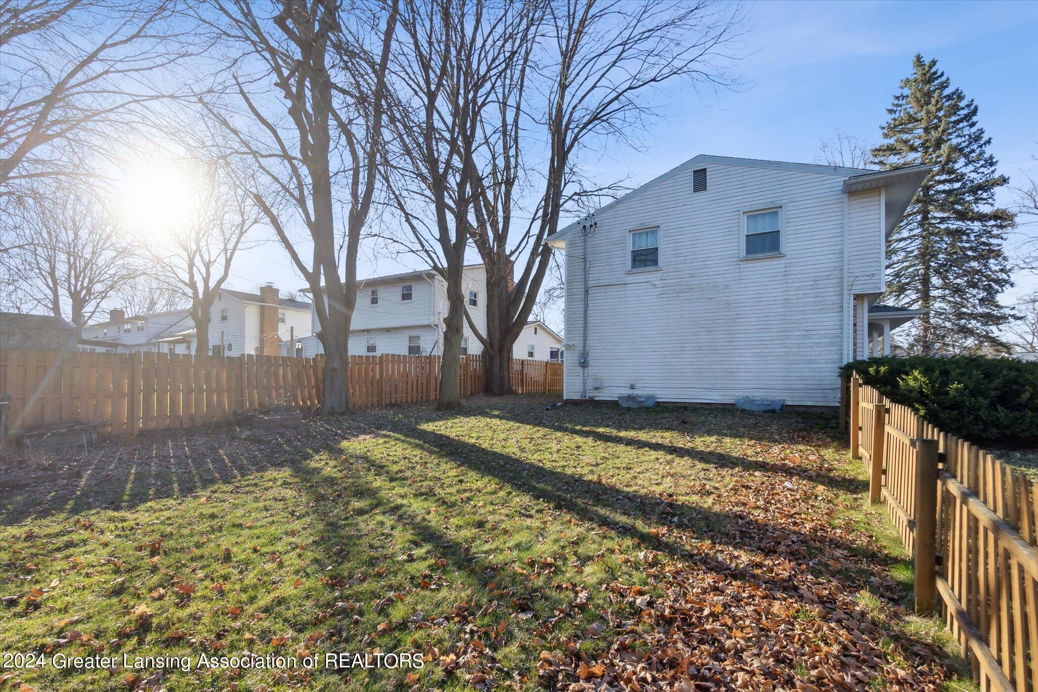 2615 Oban Road