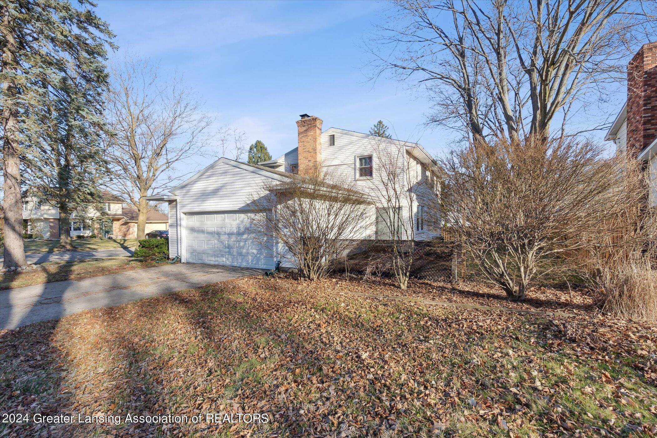 2615 Oban Road