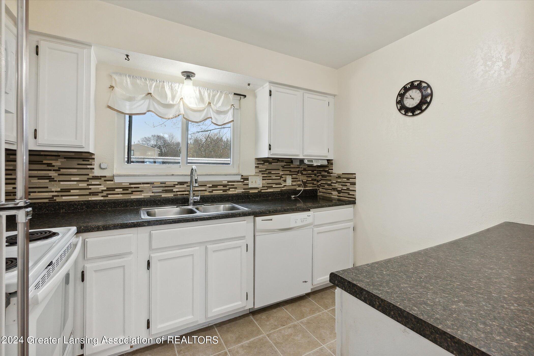 1750 Maple Ridge Road