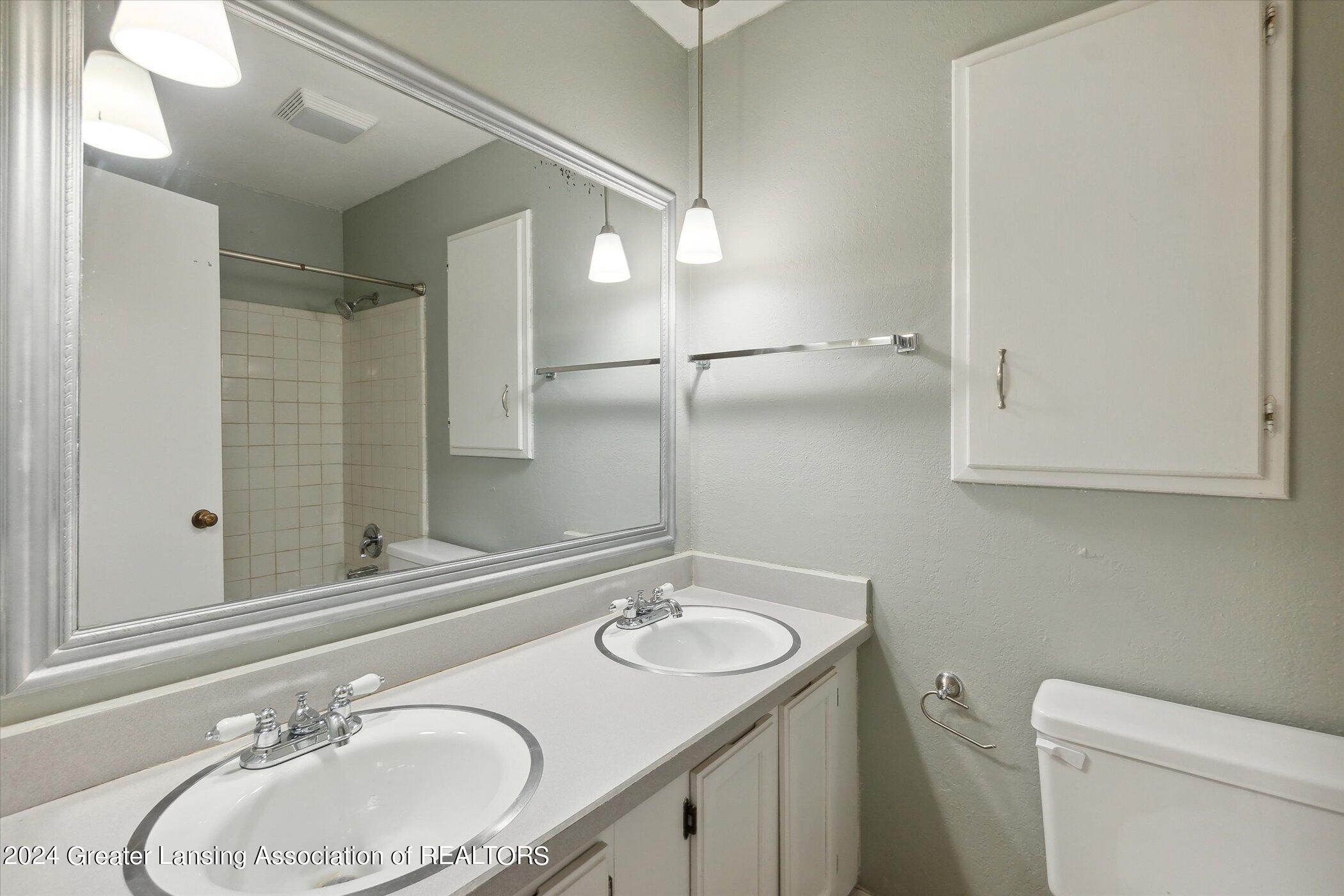 1750 Maple Ridge Road