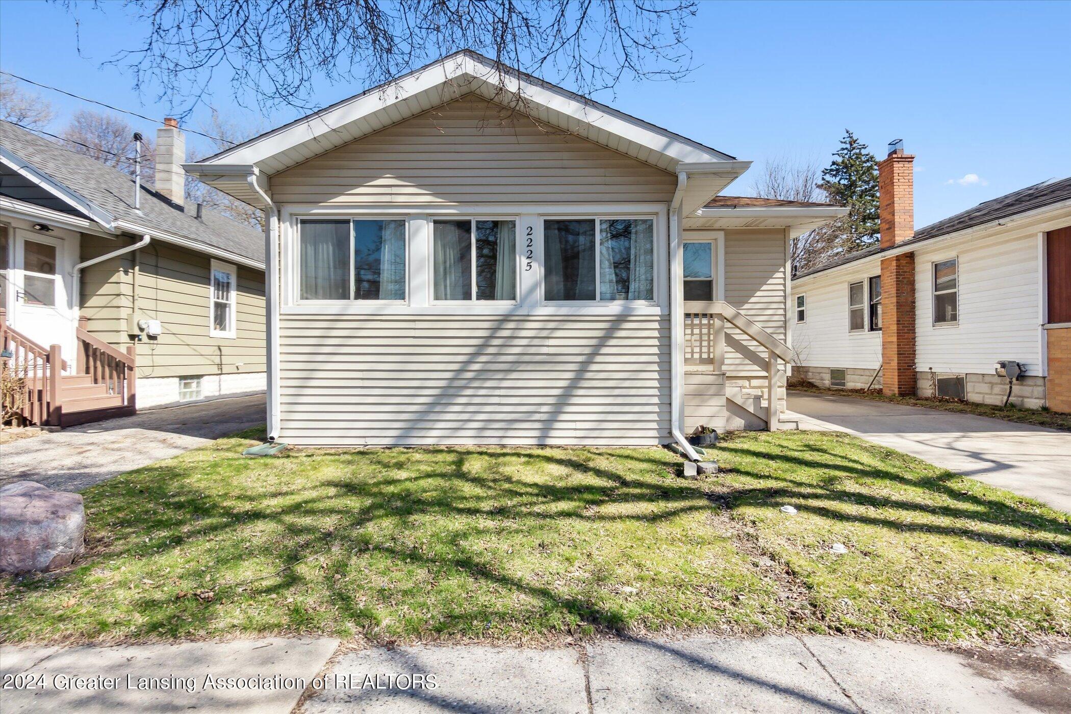2225 Teel Avenue