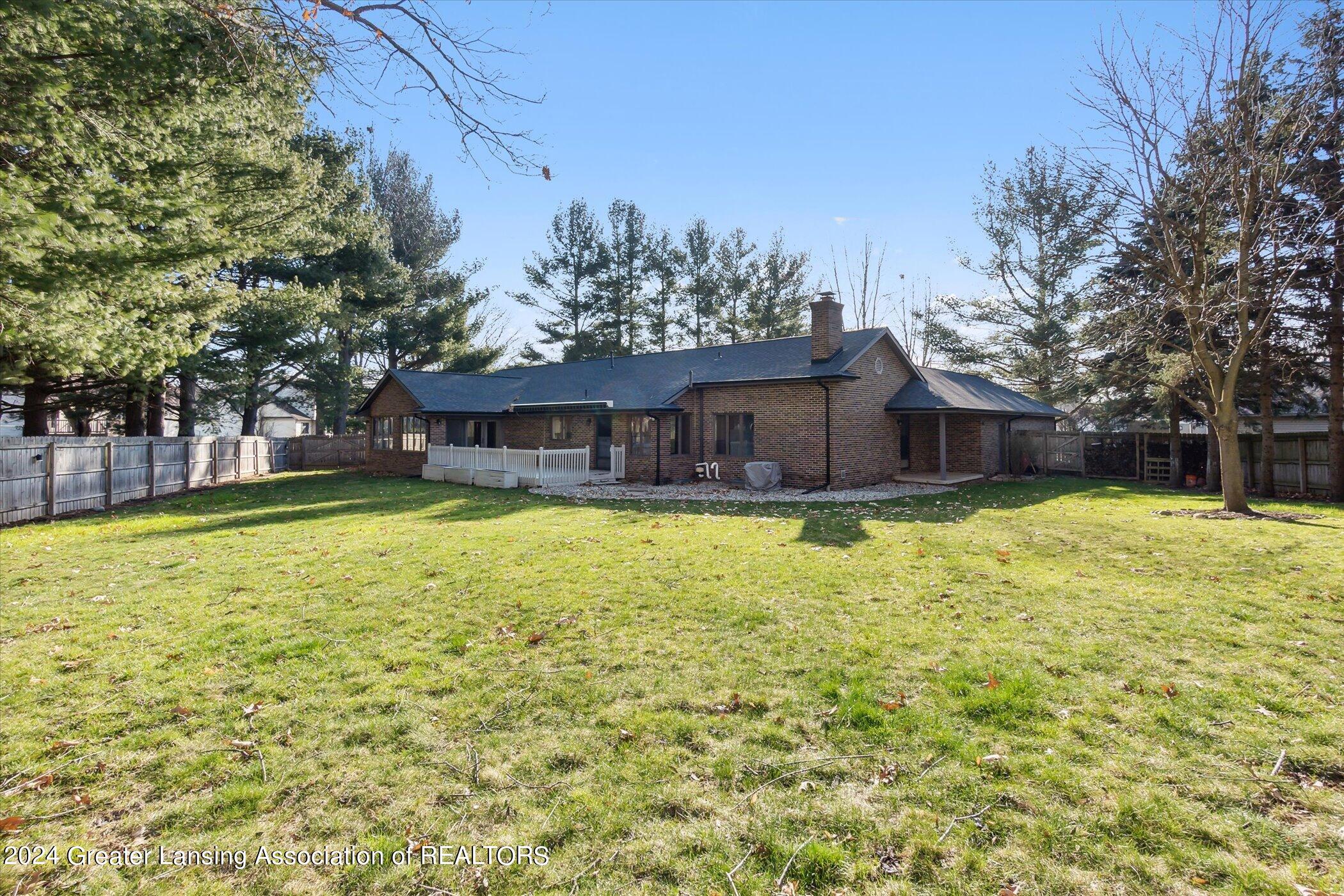 419 Whispering Pines