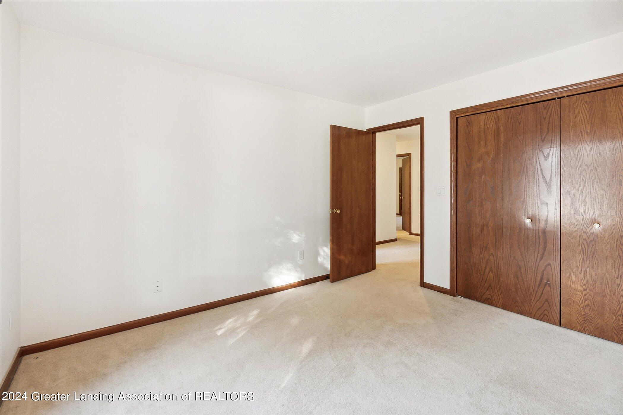 419 Whispering Pines