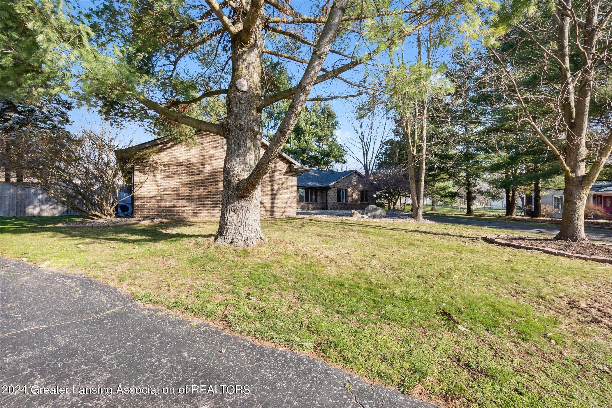 419 Whispering Pines