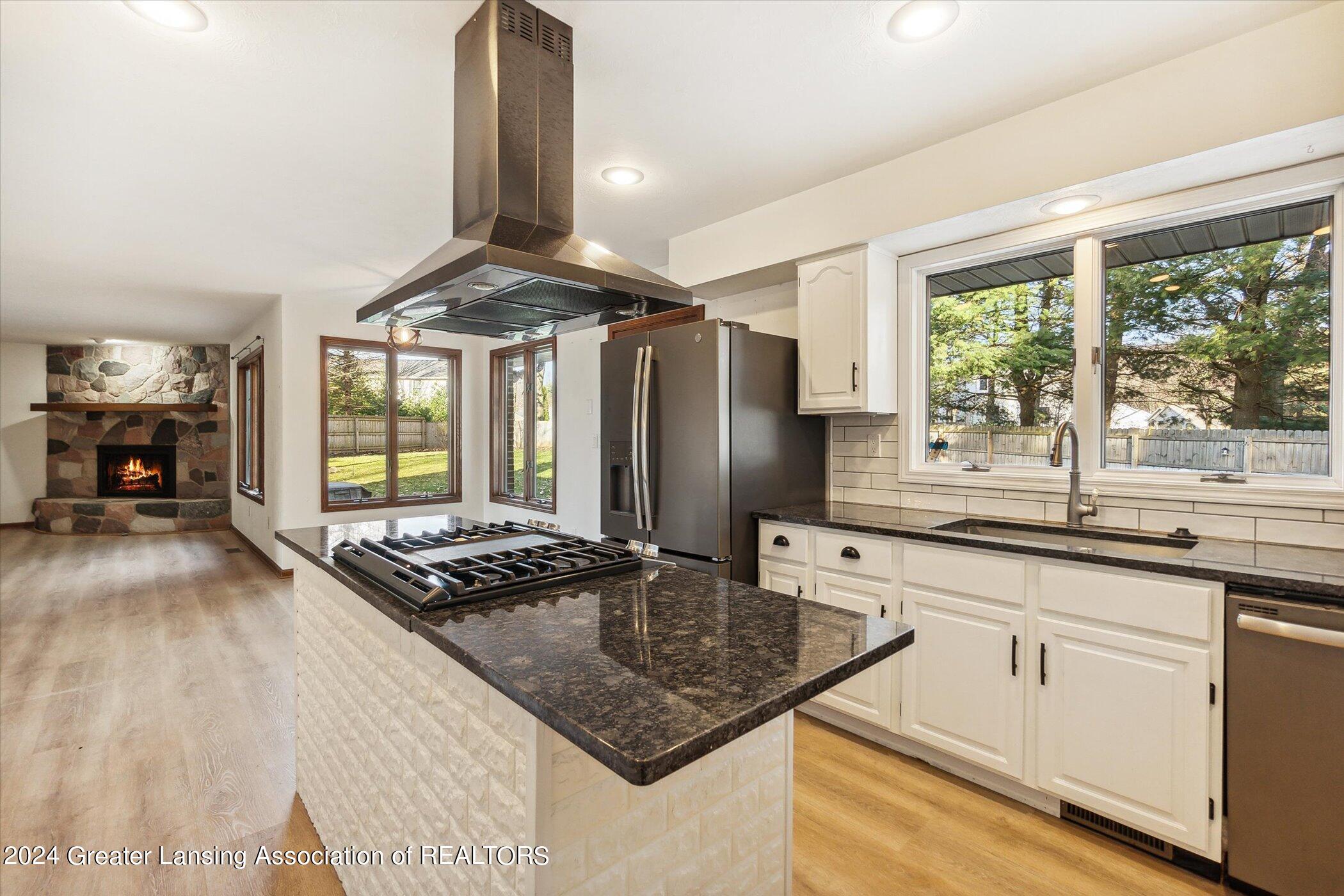 419 Whispering Pines