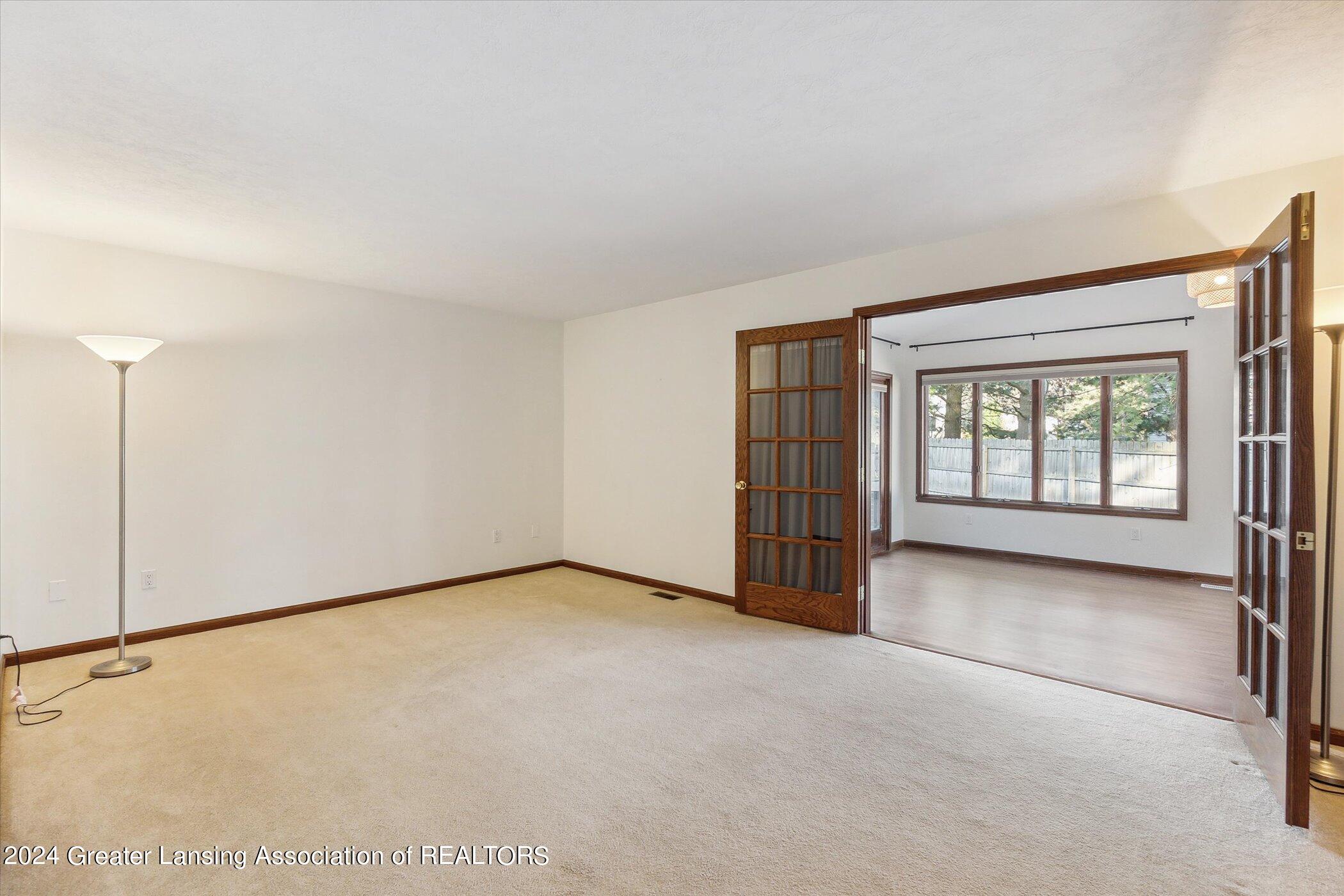 419 Whispering Pines