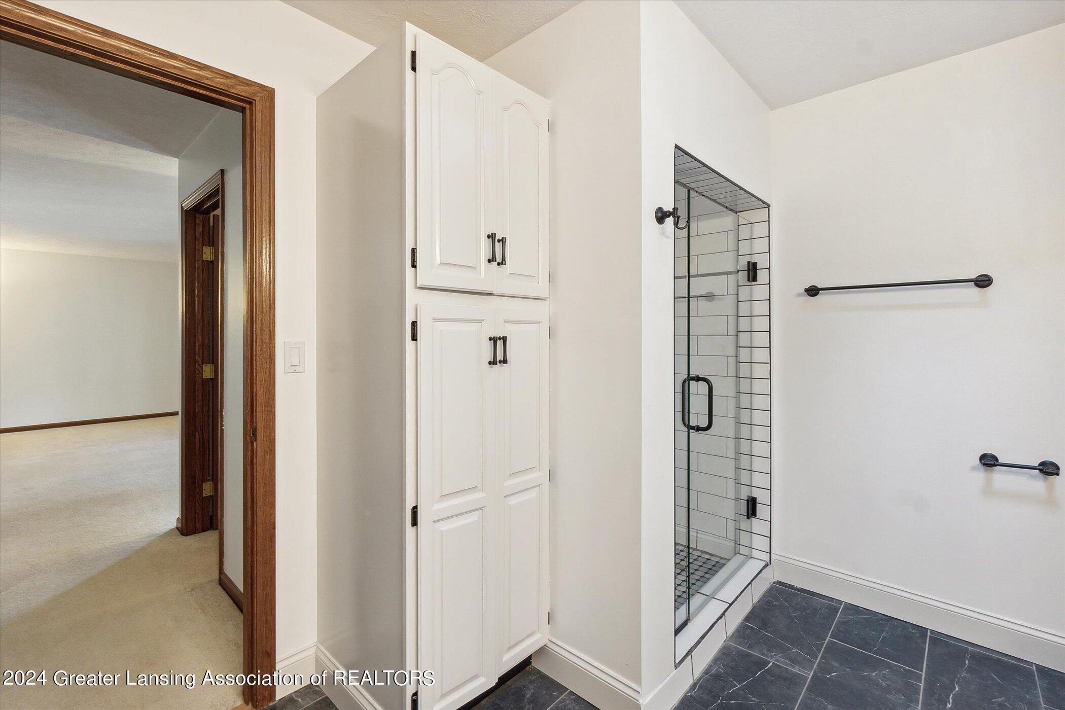 419 Whispering Pines