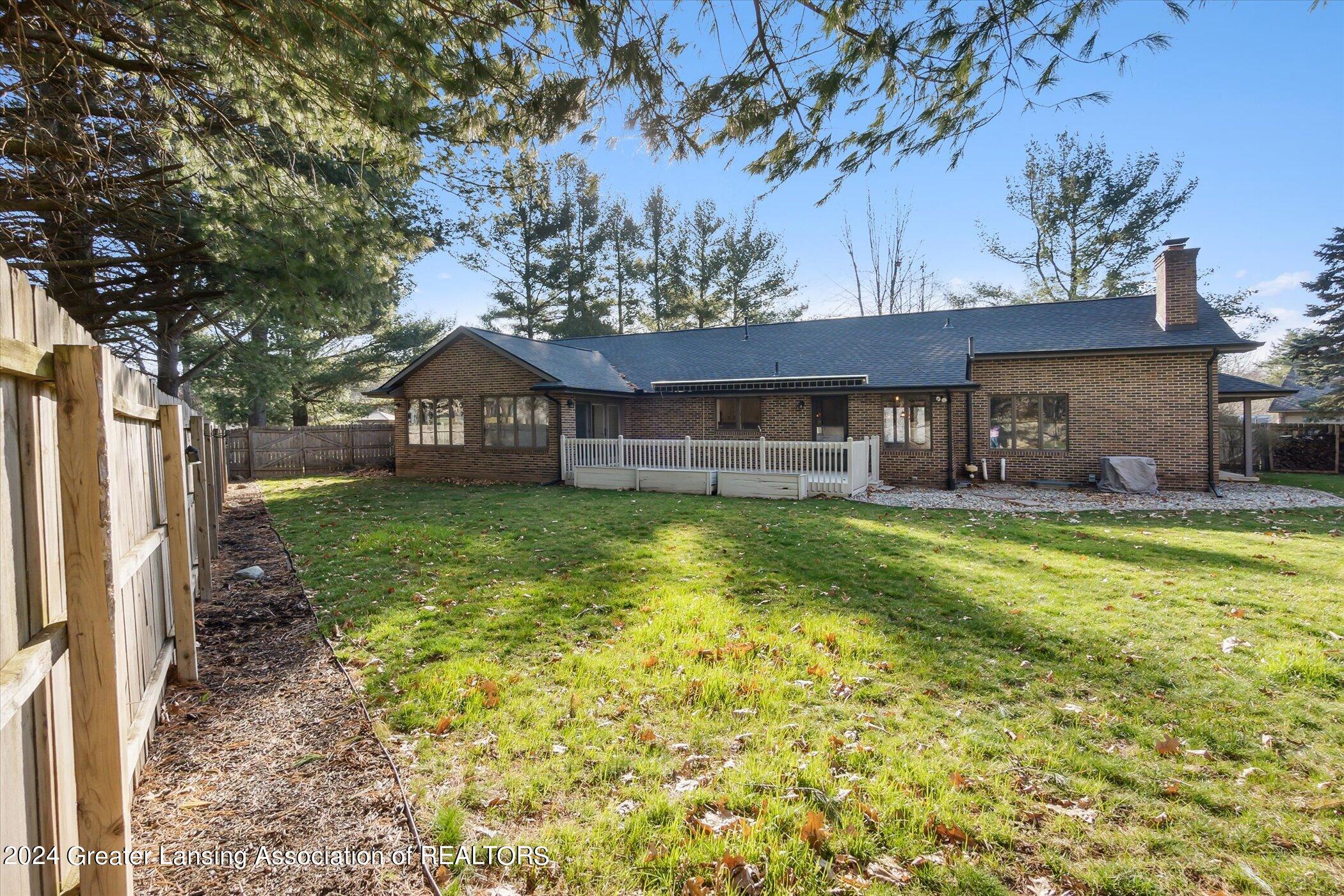 419 Whispering Pines