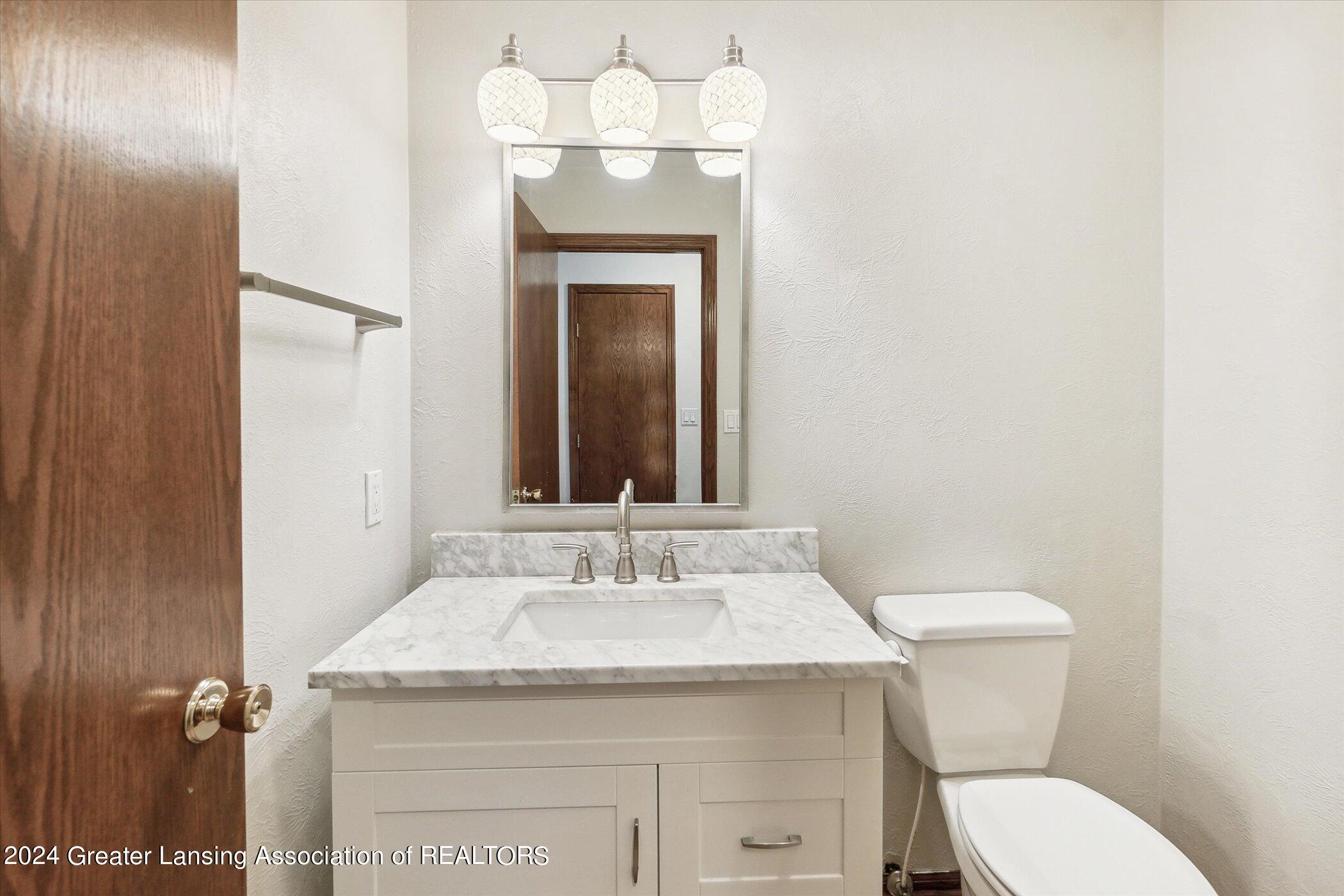 419 Whispering Pines