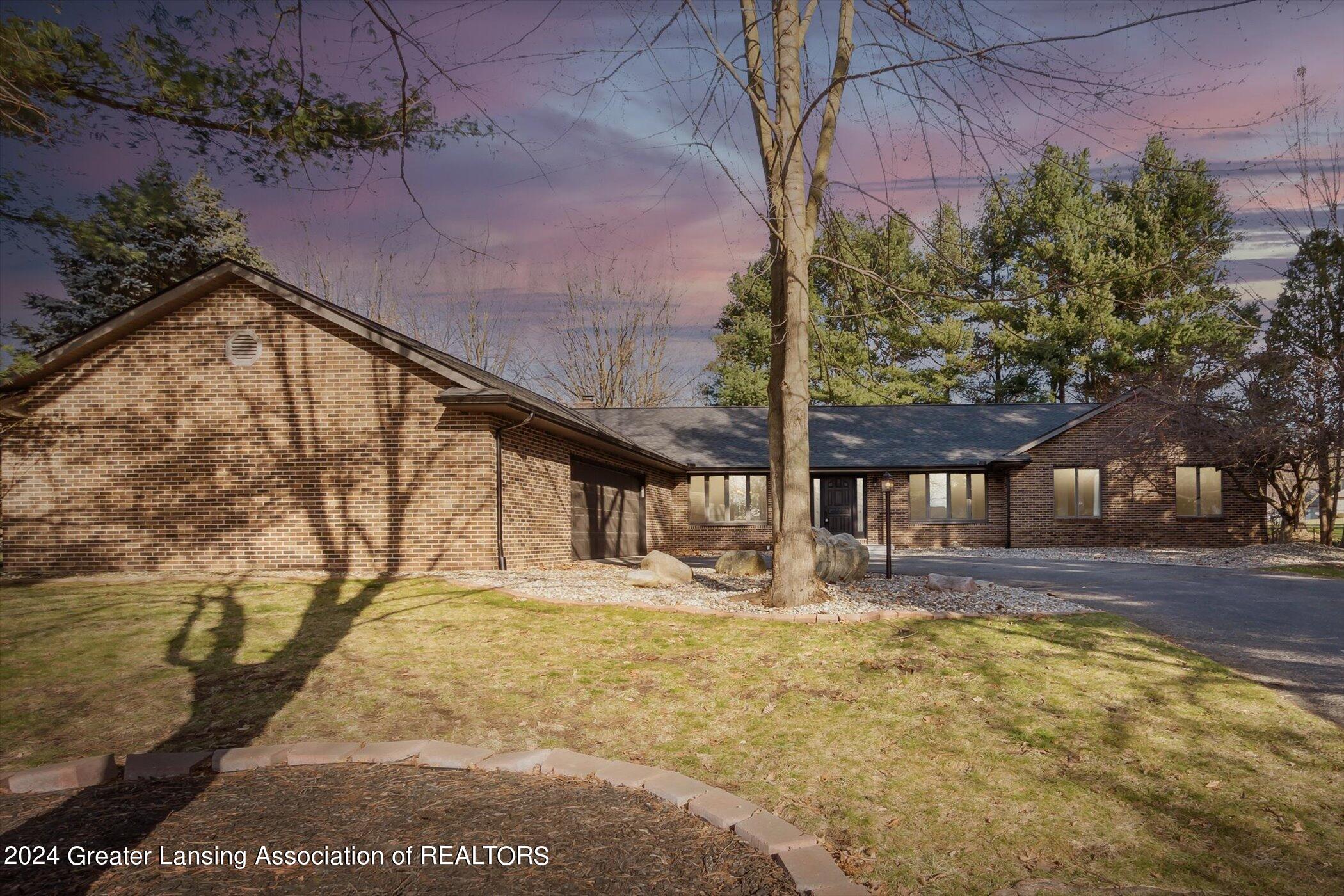 419 Whispering Pines