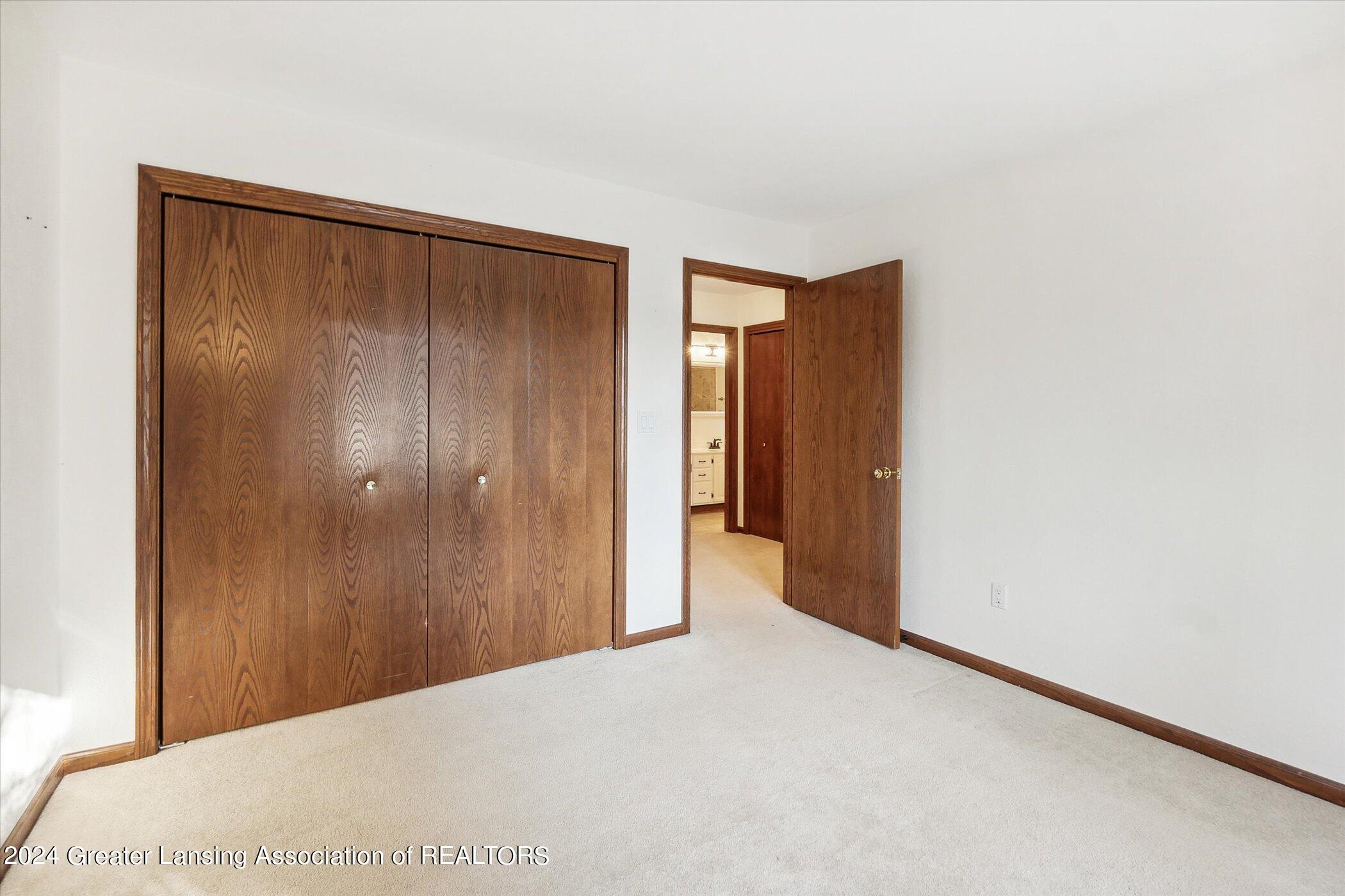 419 Whispering Pines