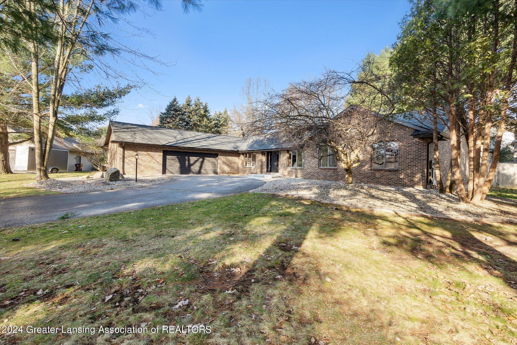 419 Whispering Pines