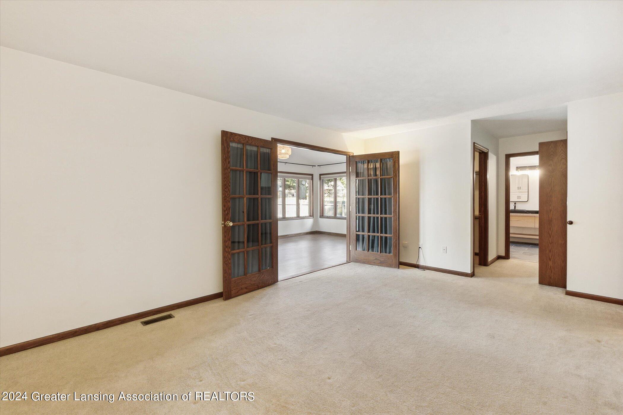 419 Whispering Pines