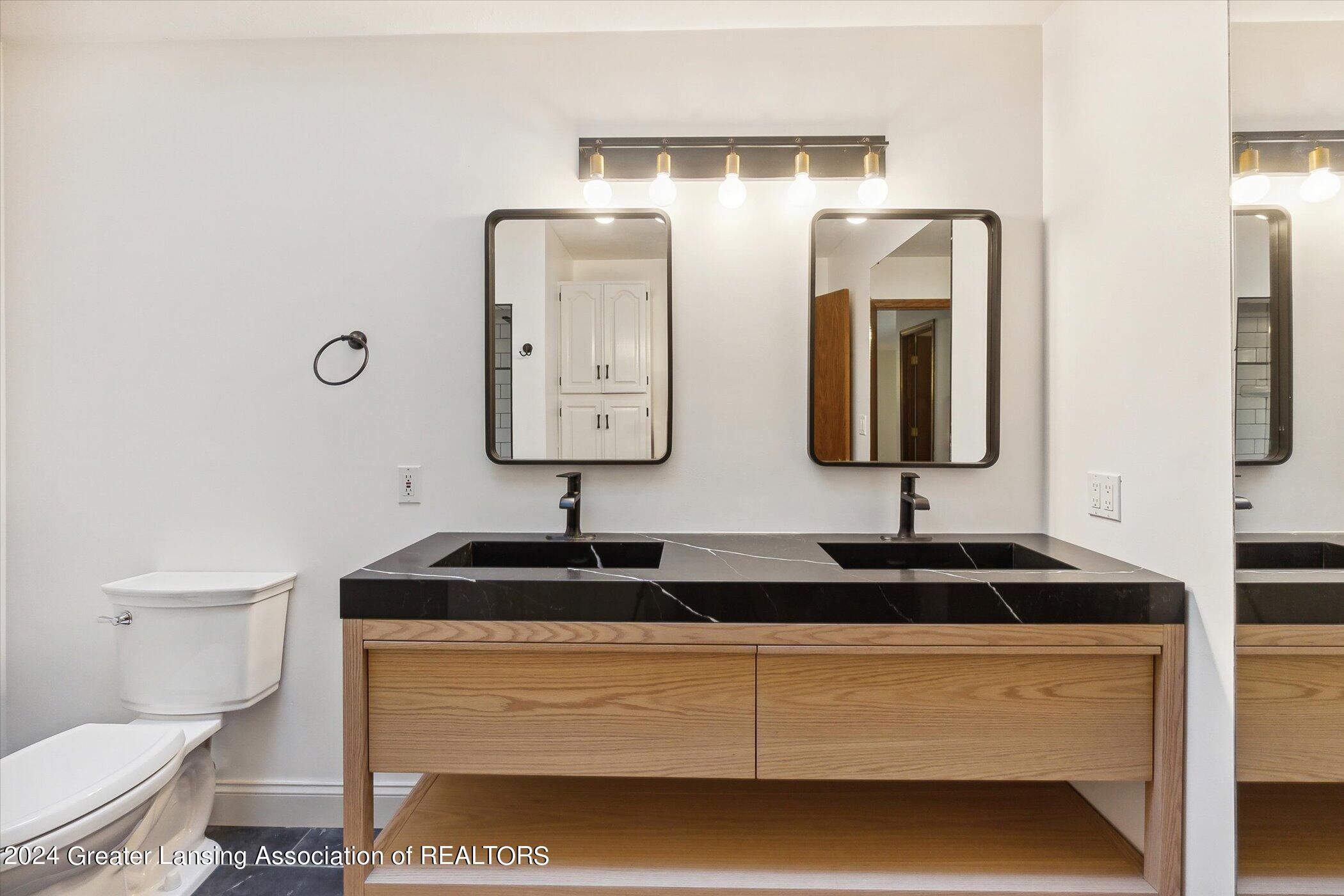 419 Whispering Pines