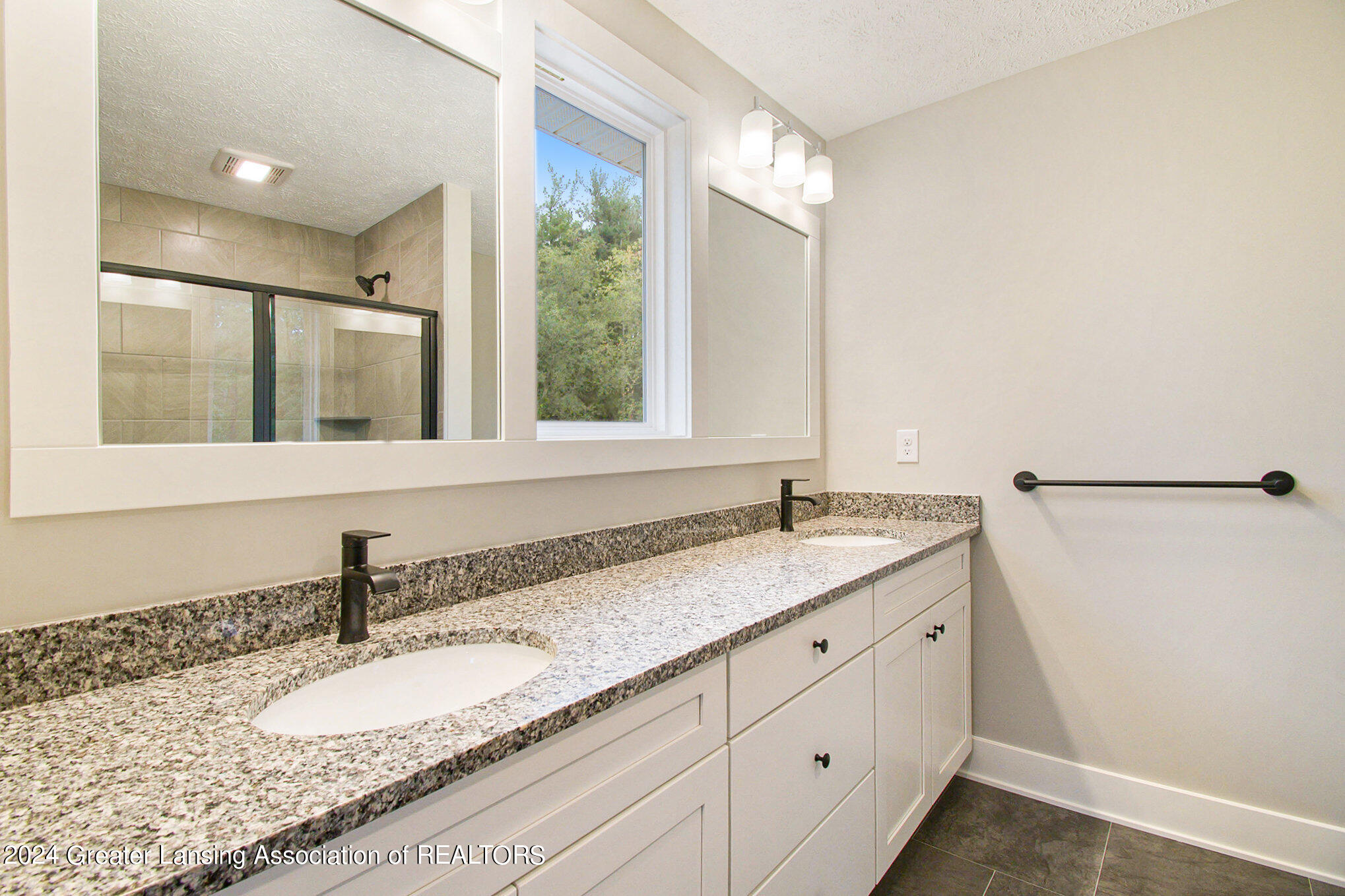 14013 Ambrosia Avenue, DeWitt
