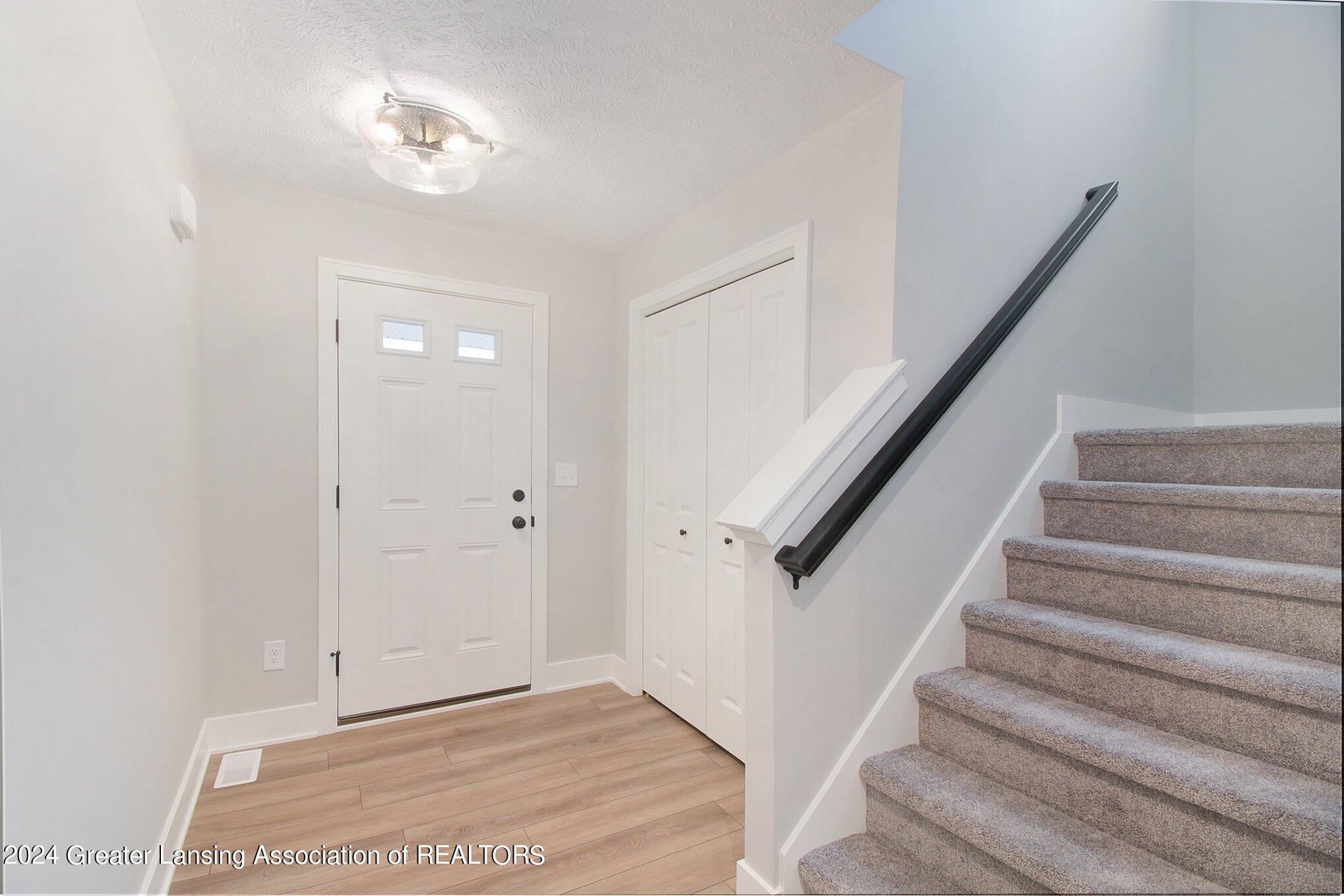 14013 Ambrosia Avenue, DeWitt