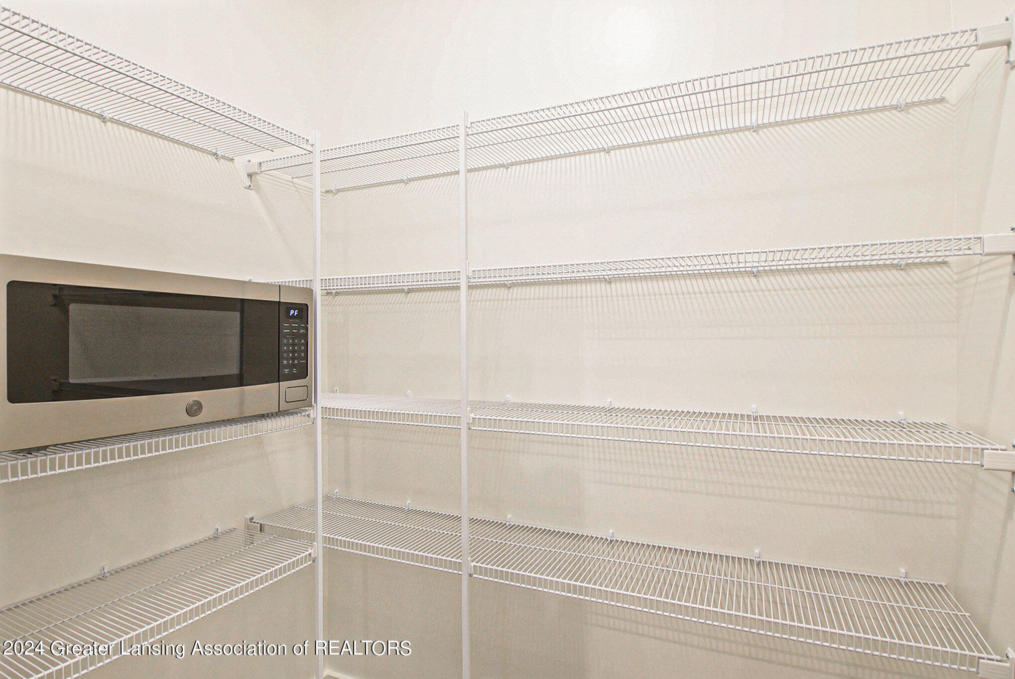 14013 Ambrosia Avenue, DeWitt