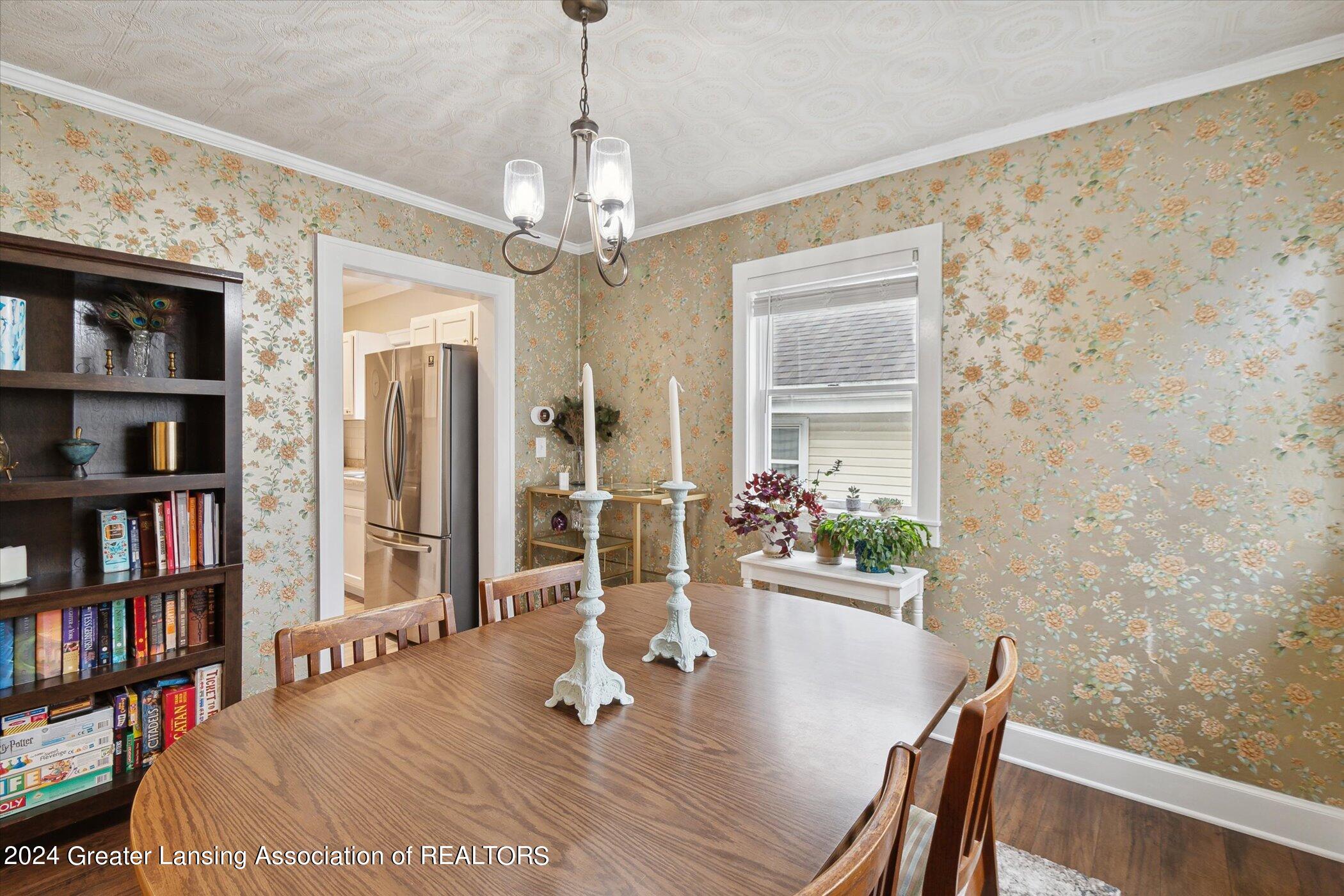 1238 Parkview Street