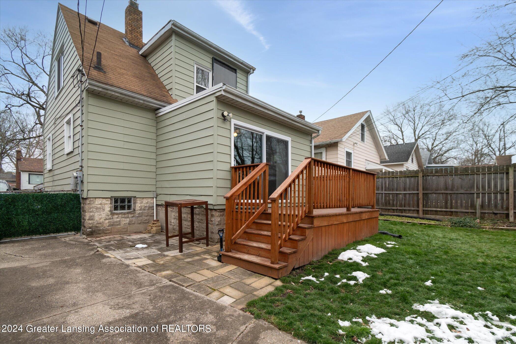 1238 Parkview Street