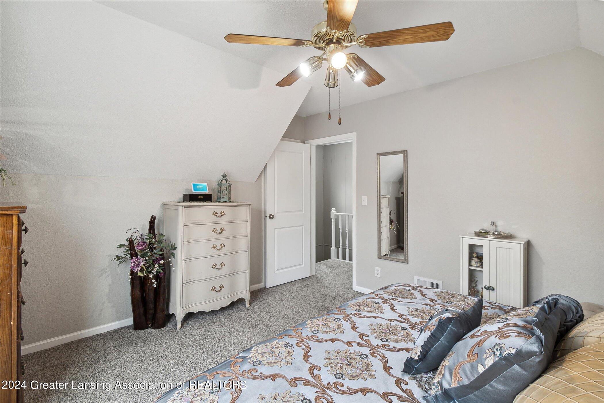 1238 Parkview Street