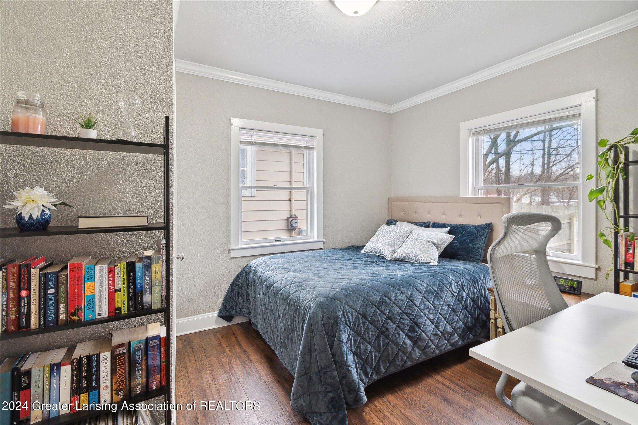 1238 Parkview Street