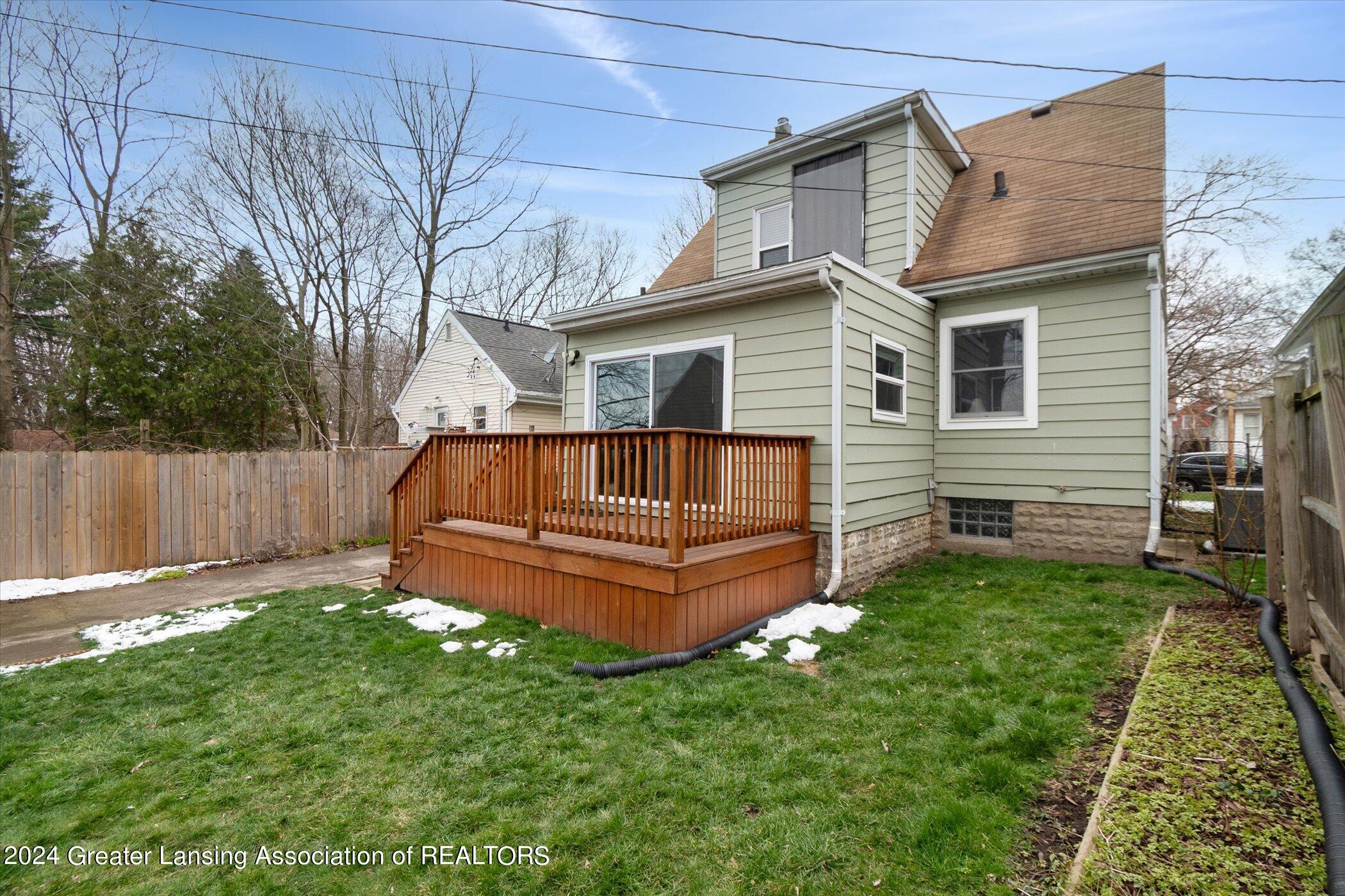 1238 Parkview Street