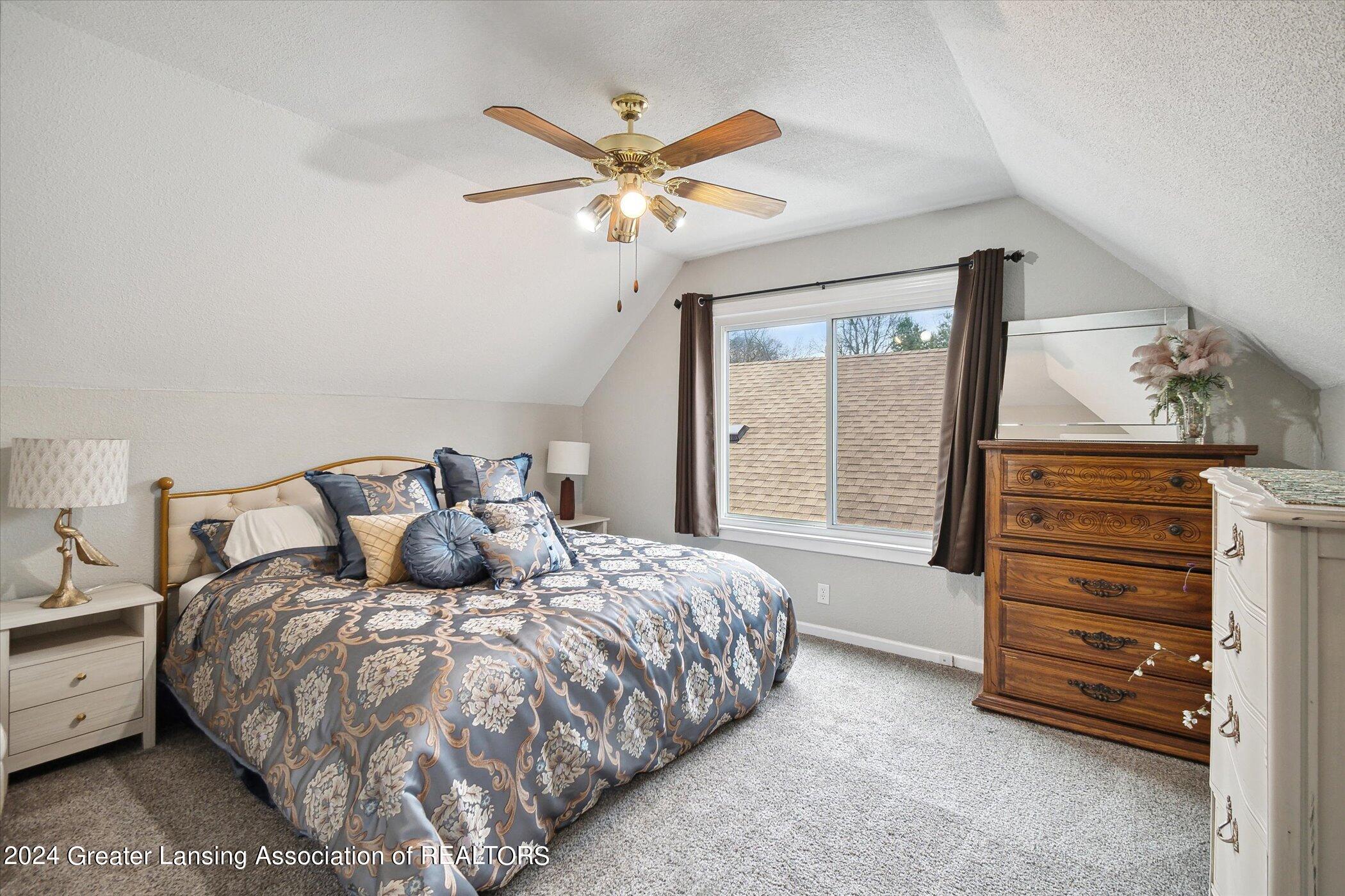 1238 Parkview Street