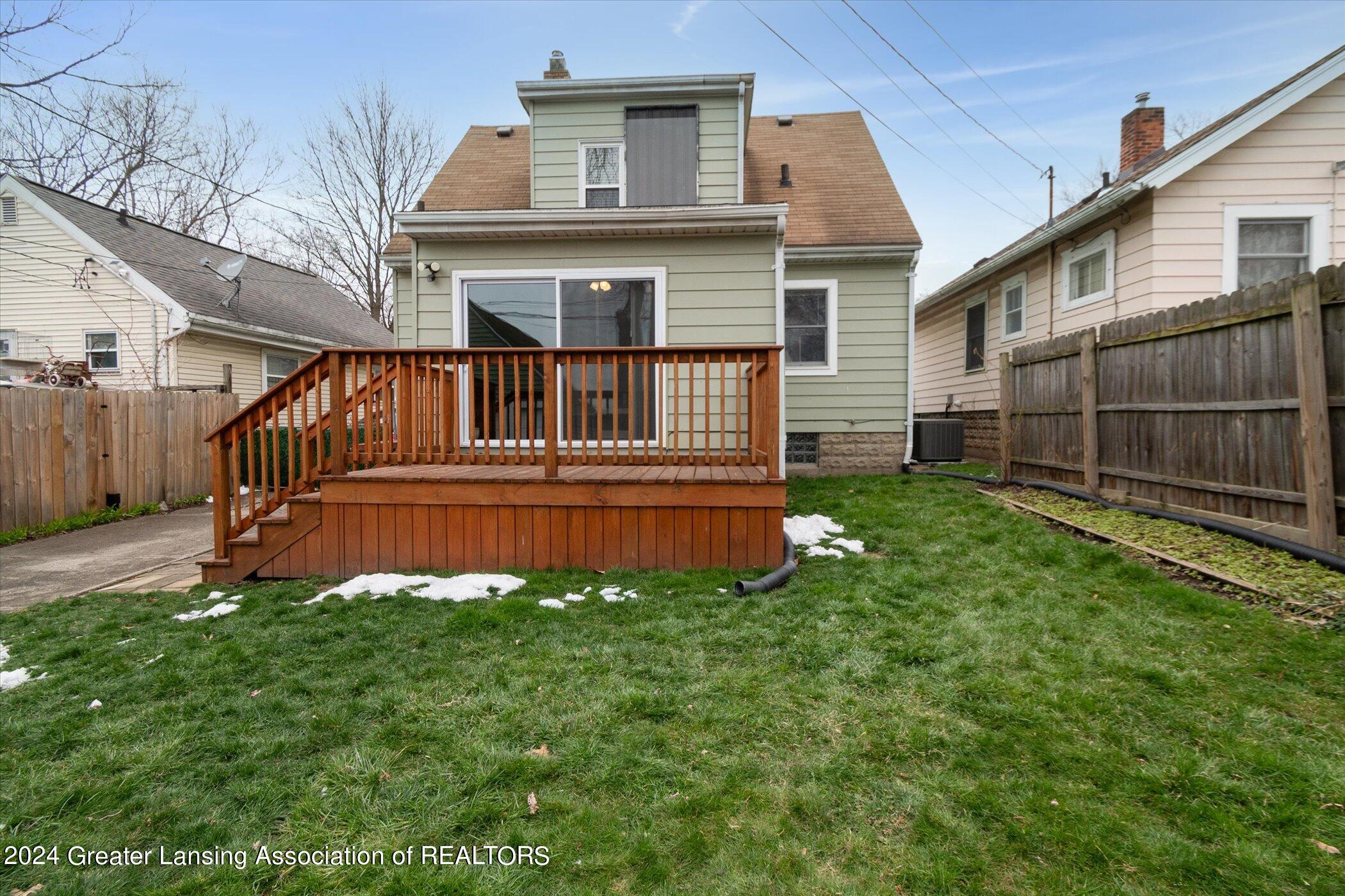 1238 Parkview Street